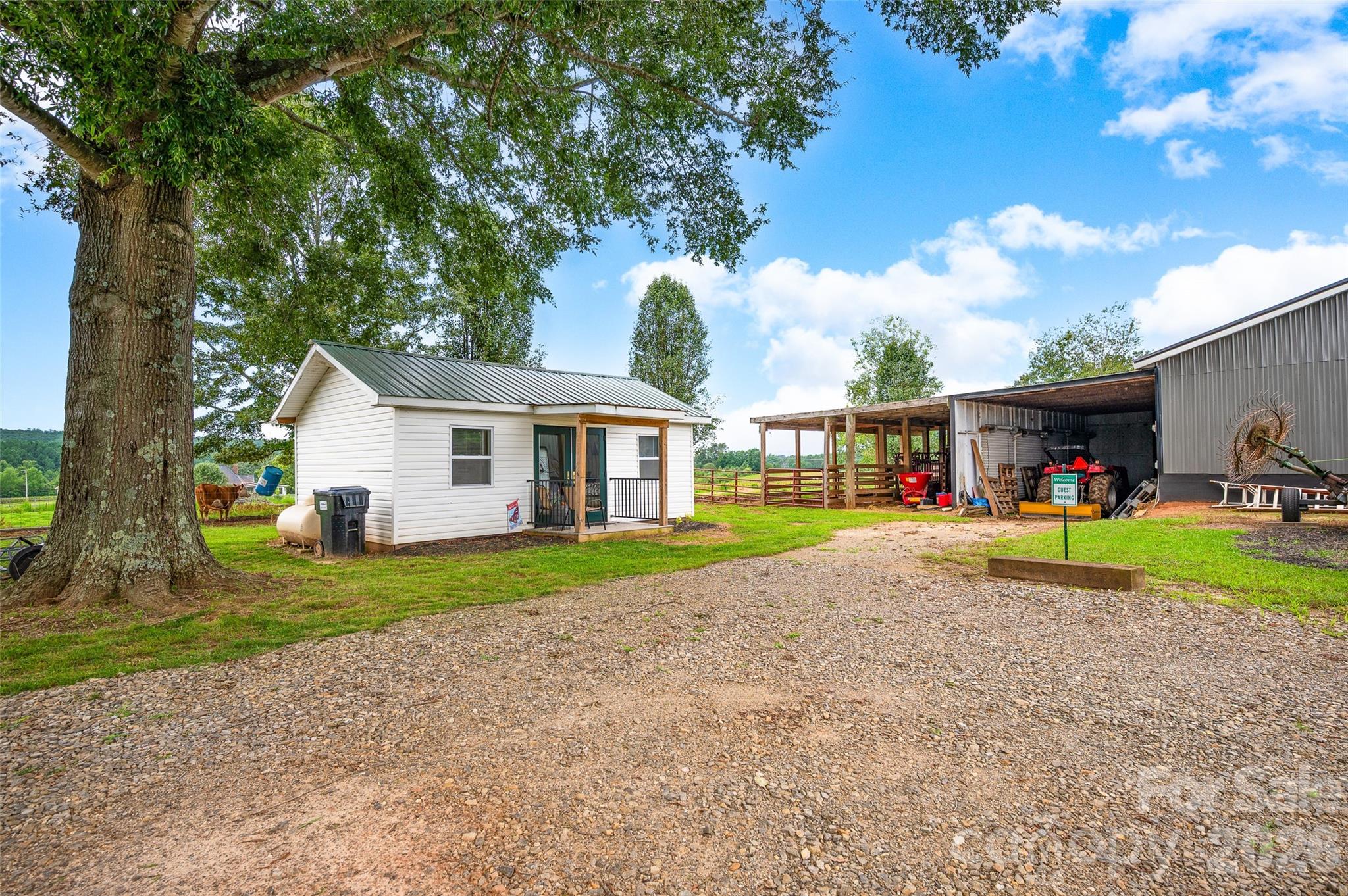 main property photo 39