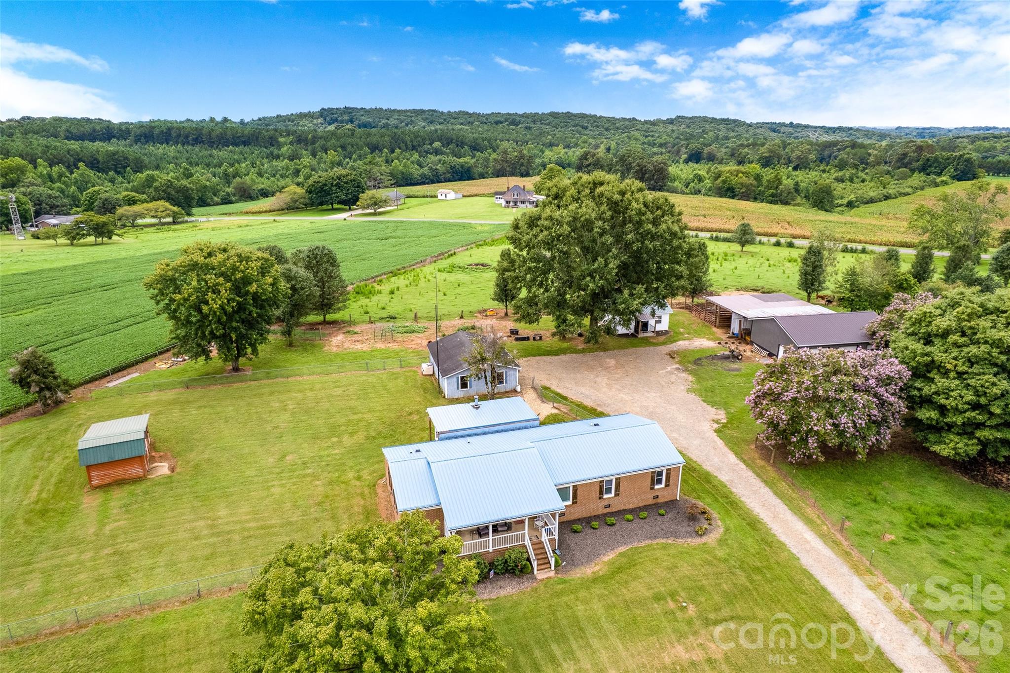 main property photo 7