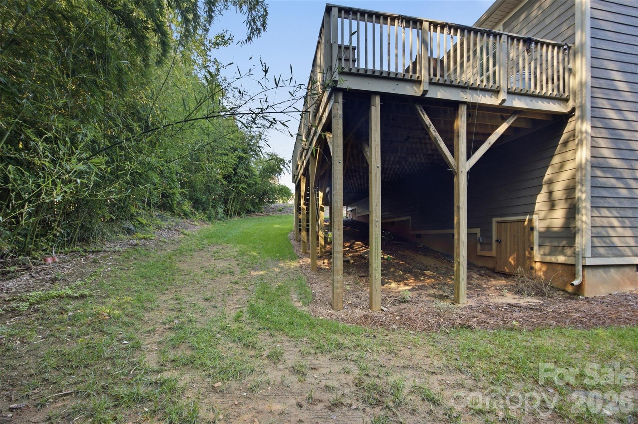 main property photo 37