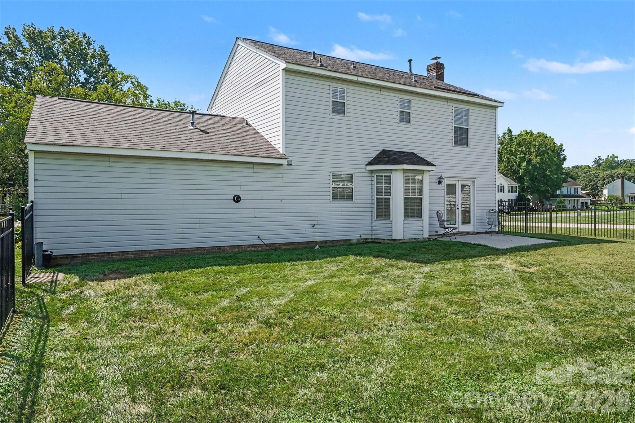 main property photo 21