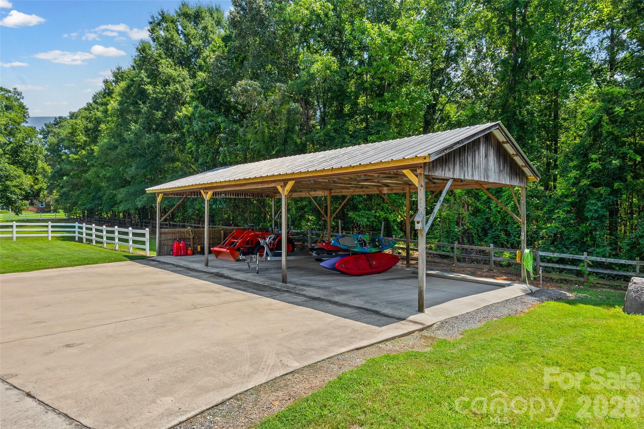 main property photo 42