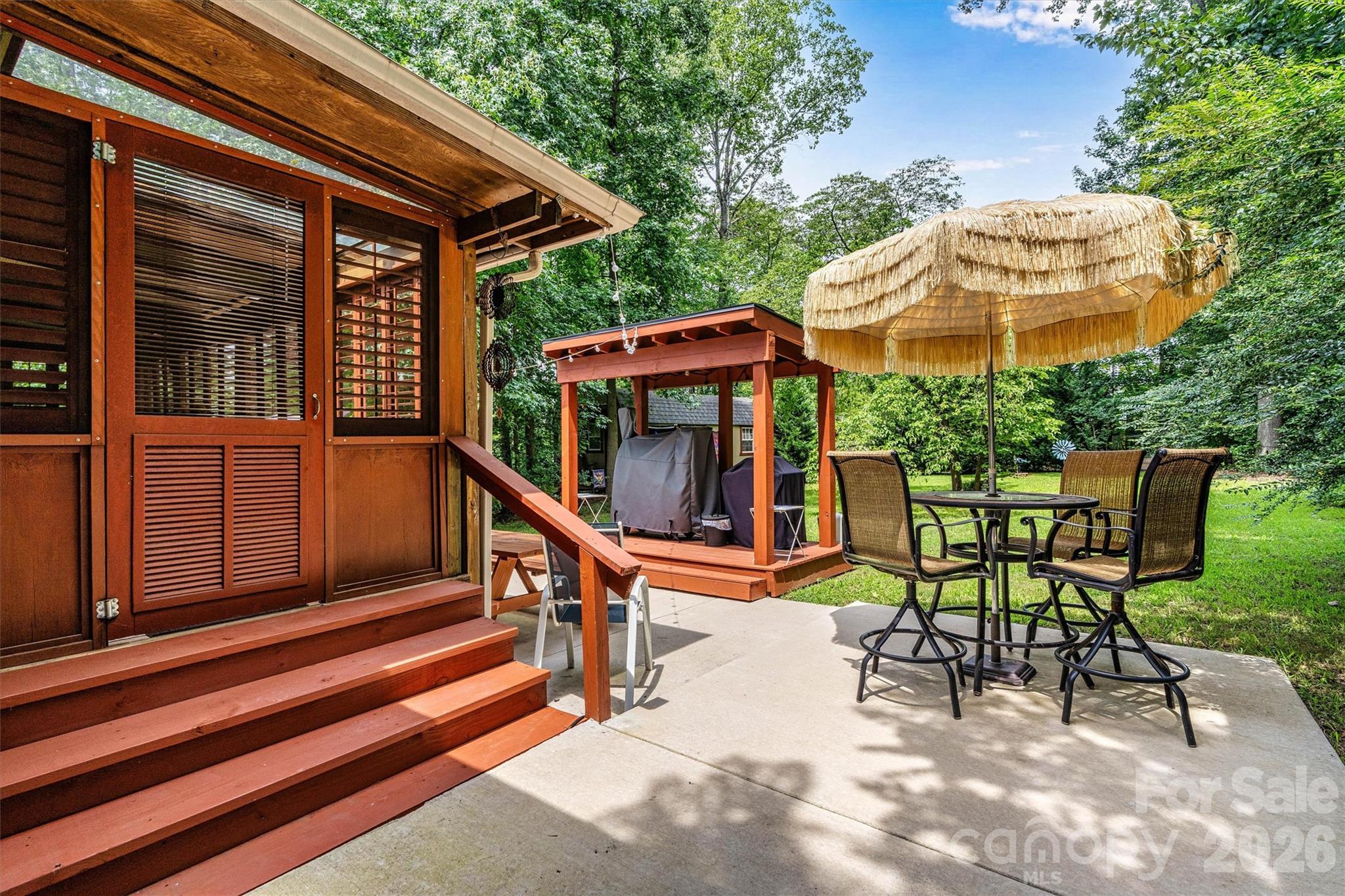 main property photo 24