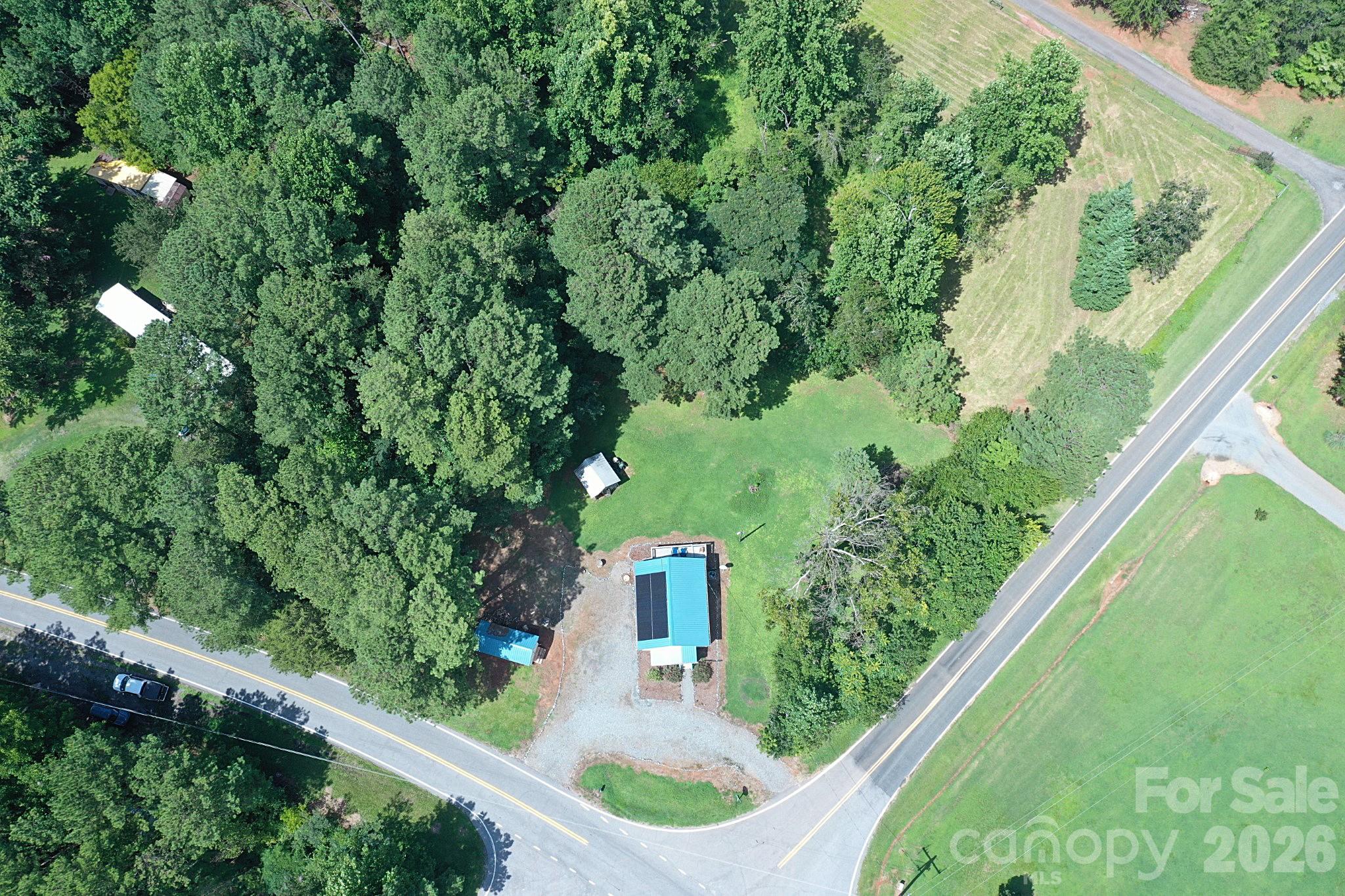 main property photo 6
