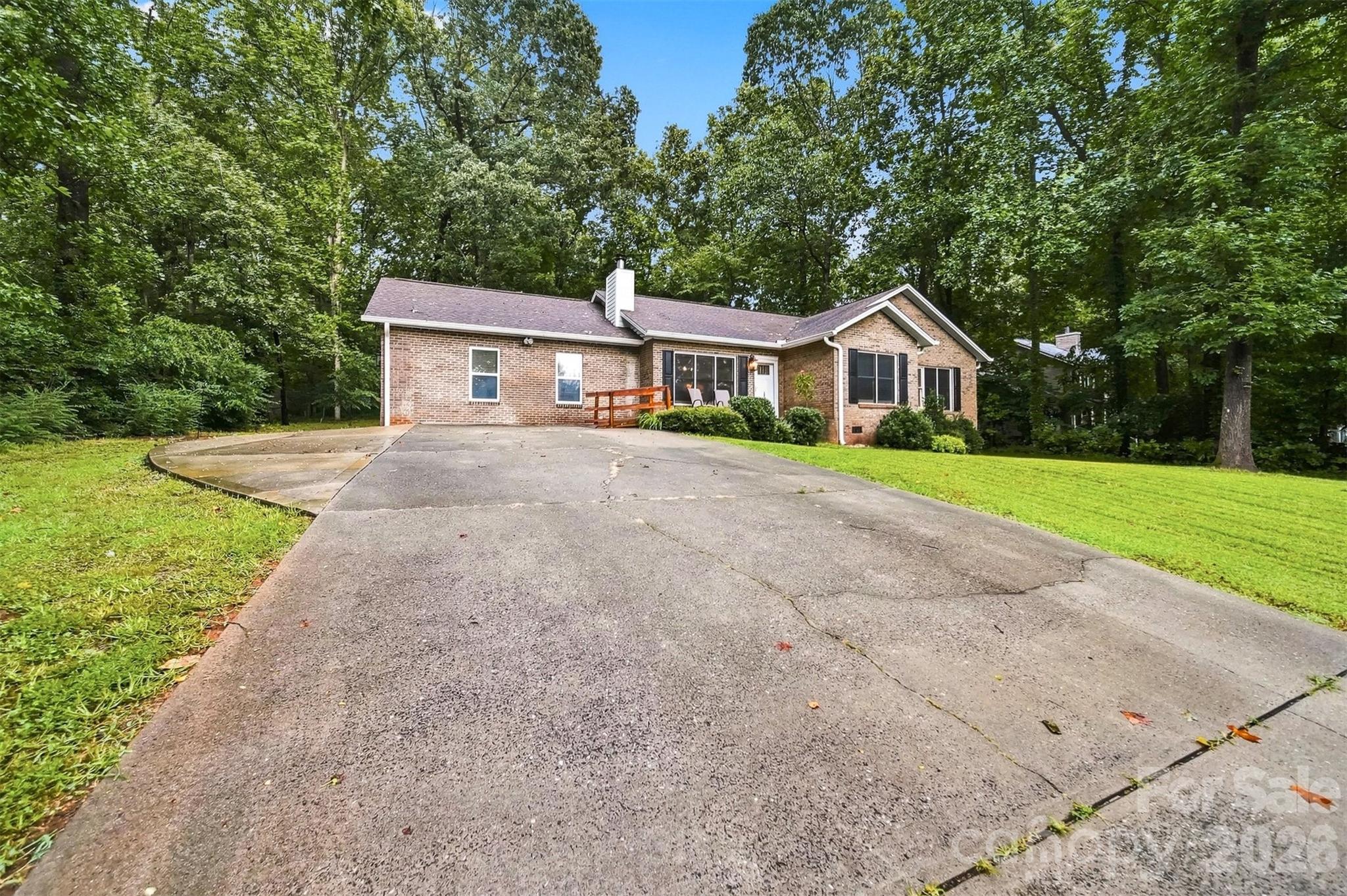 main property photo 34