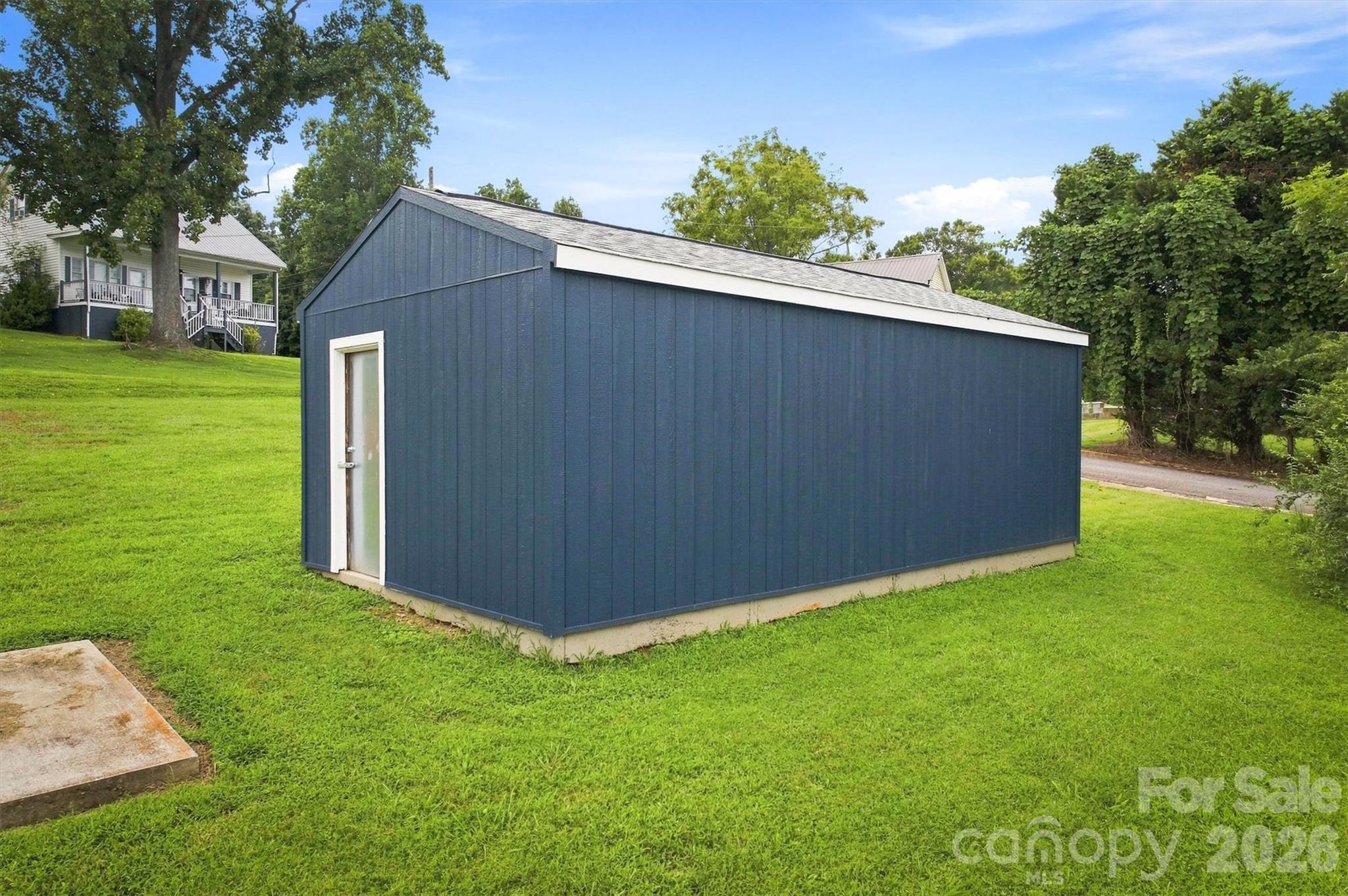 main property photo 22