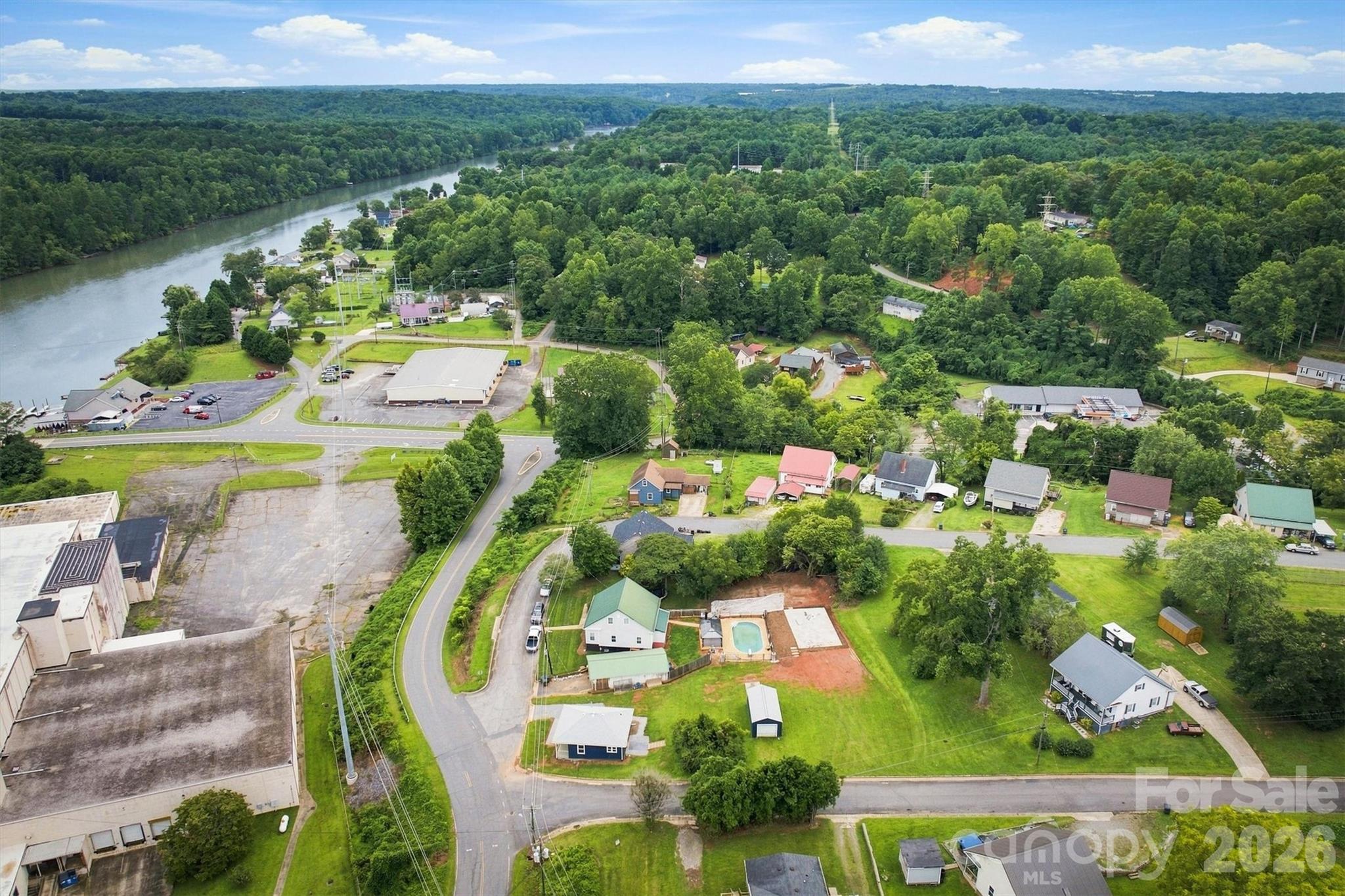 main property photo 25