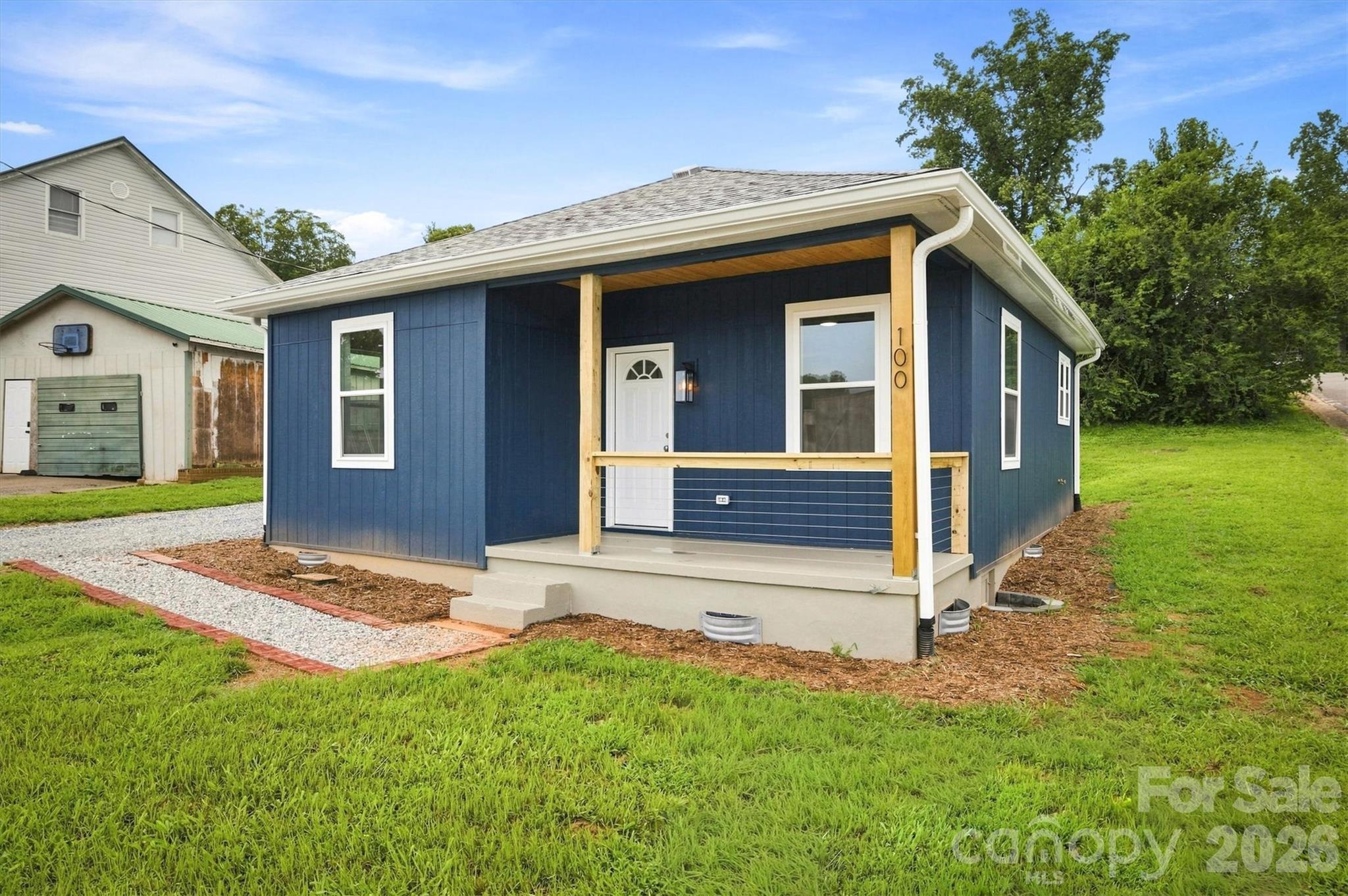 main property photo 27