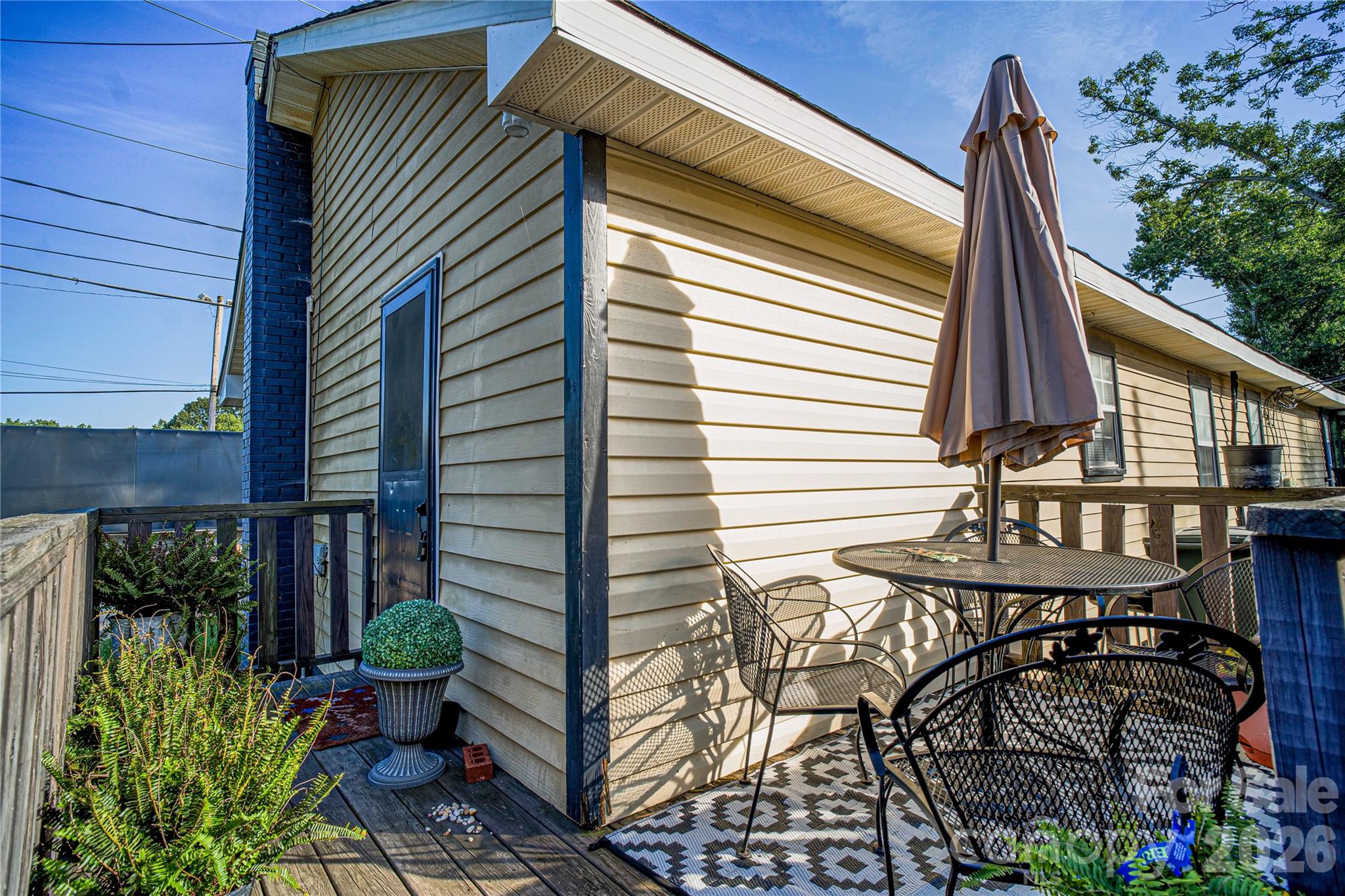 main property photo 32