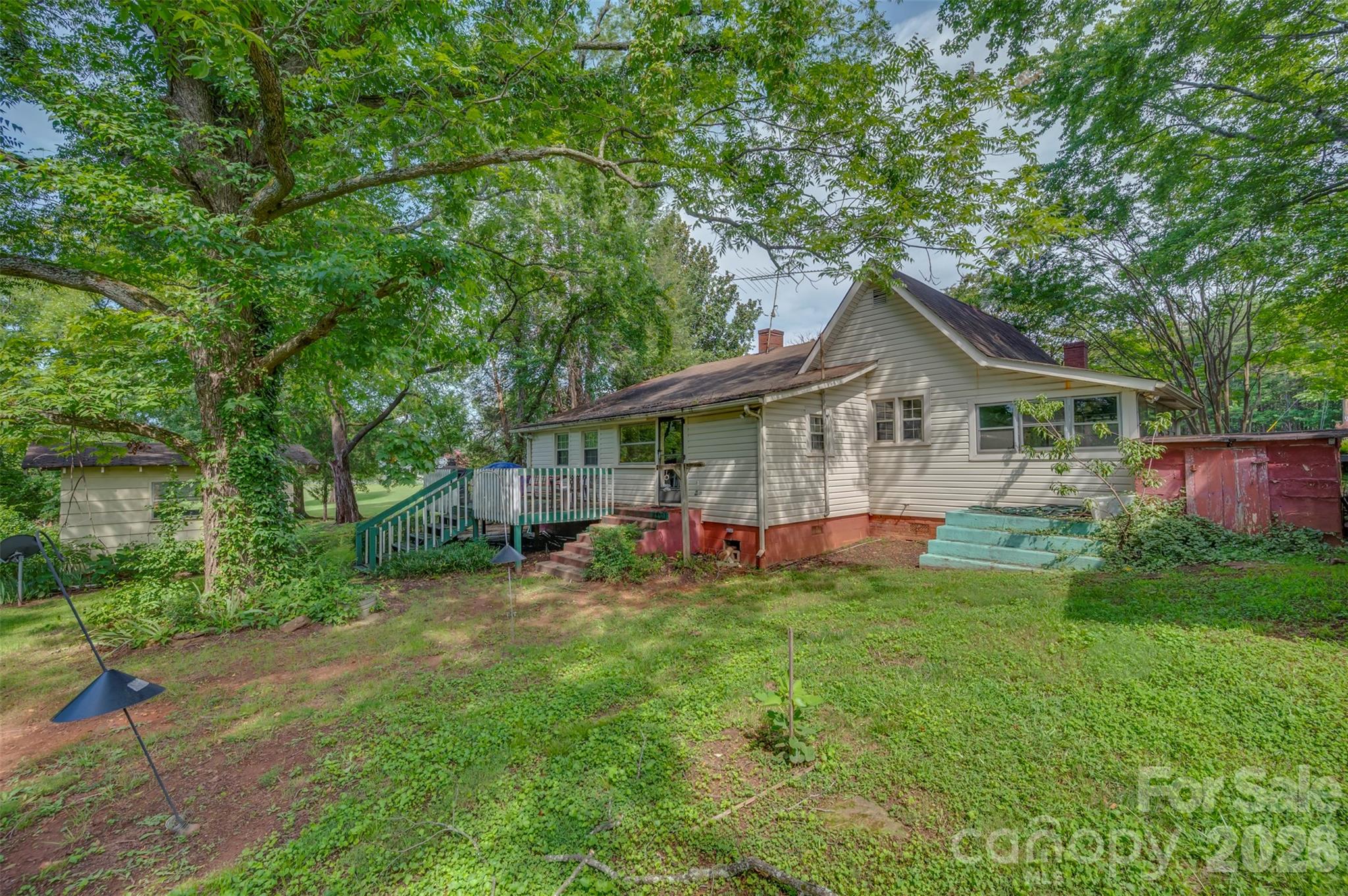 main property photo 33