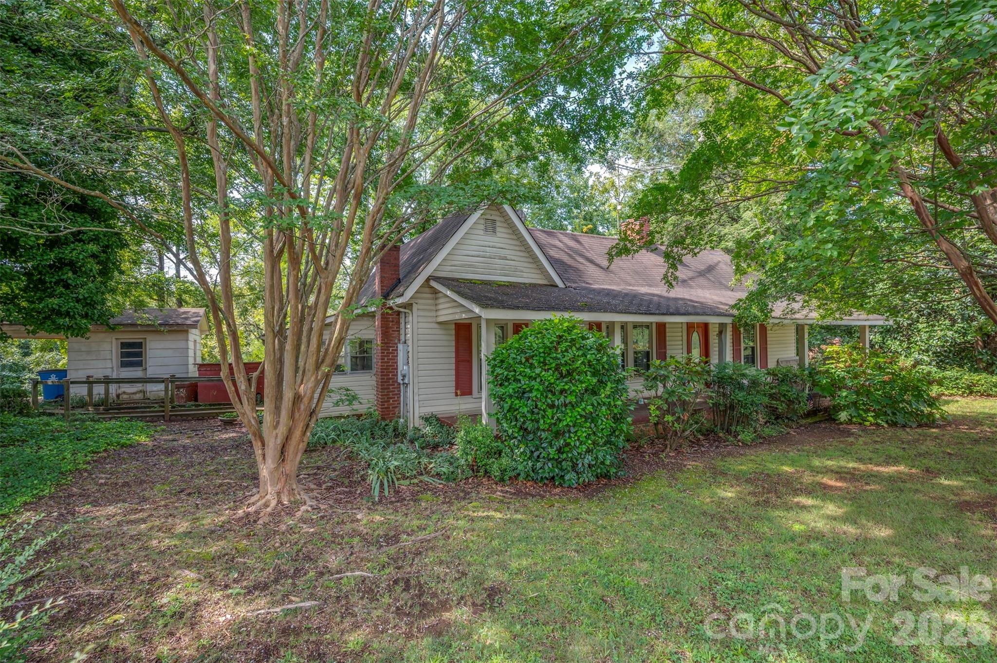 main property photo 38