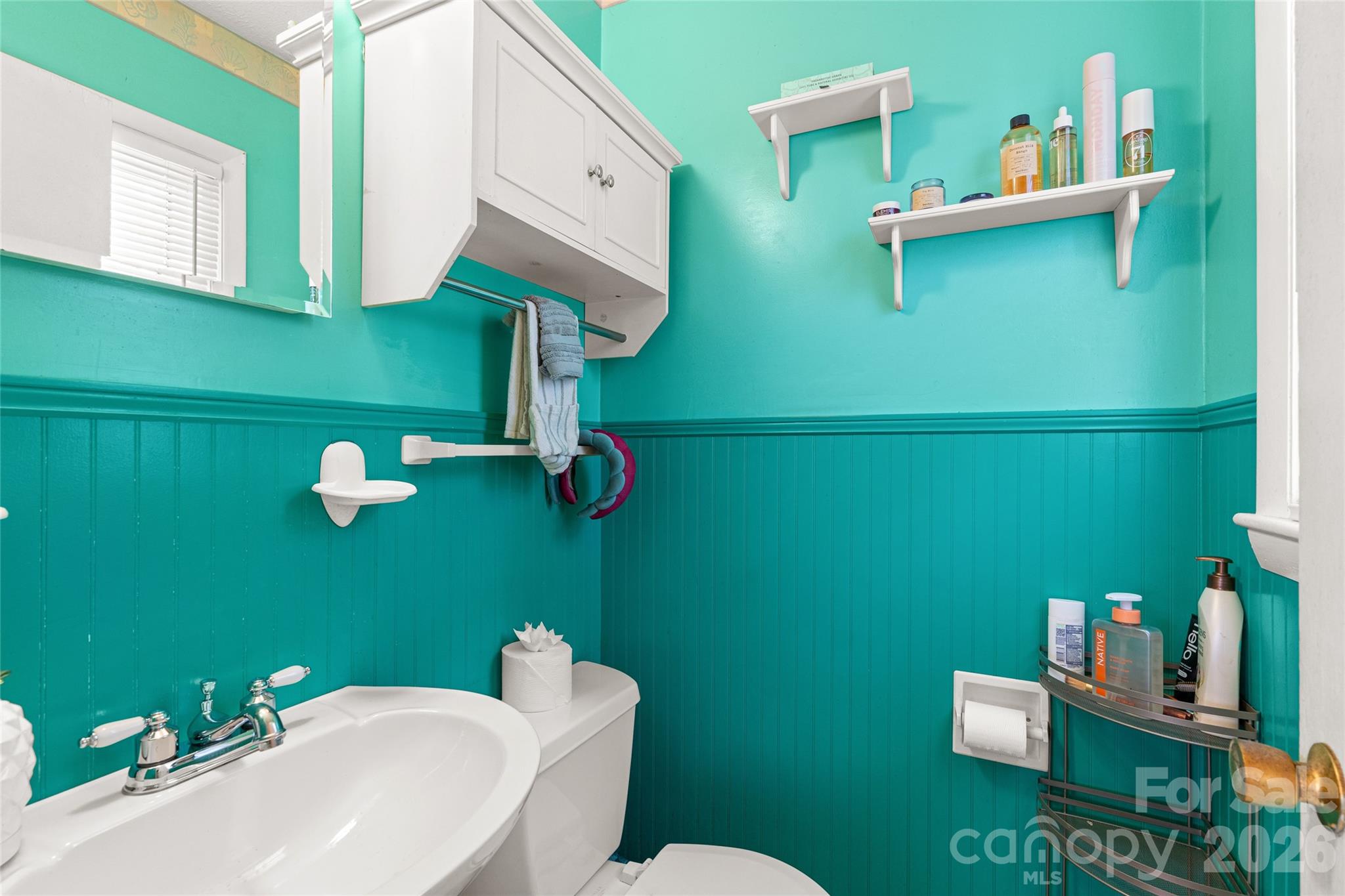main property photo 28