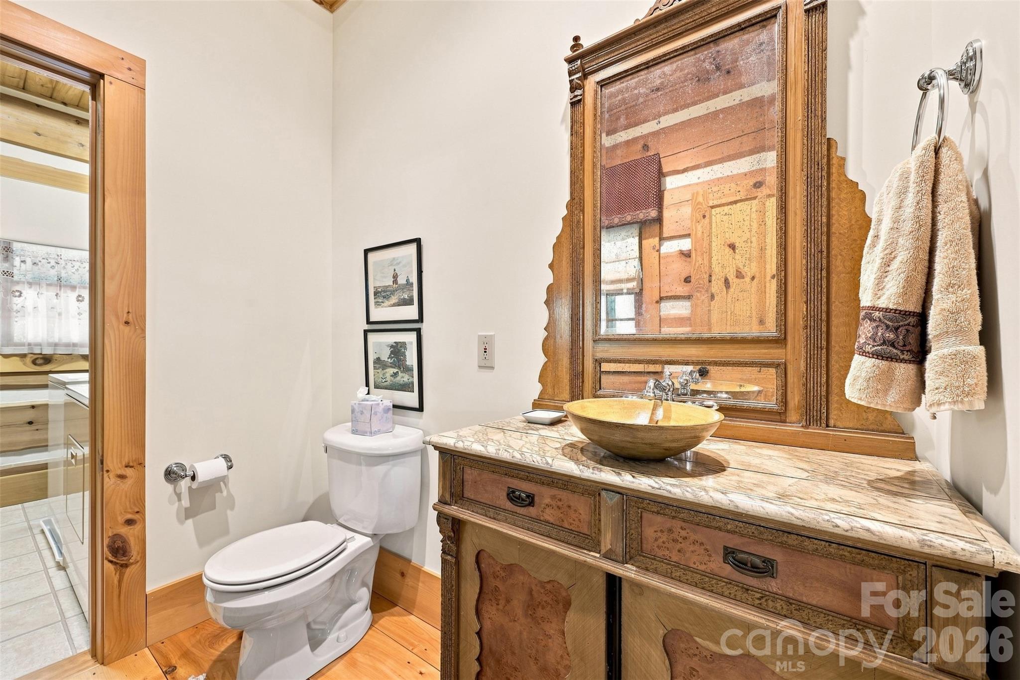 main property photo 12