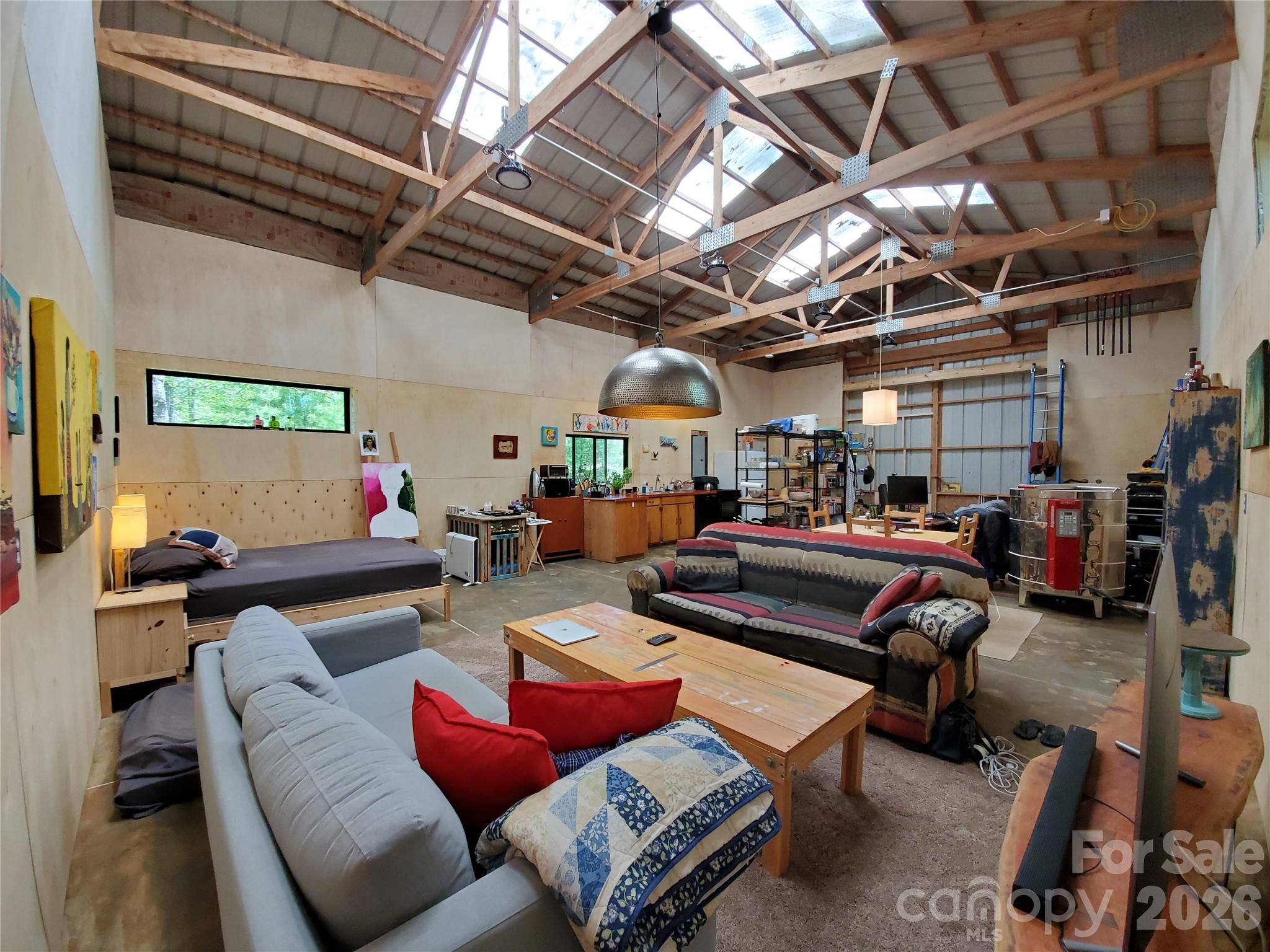 main property photo 47