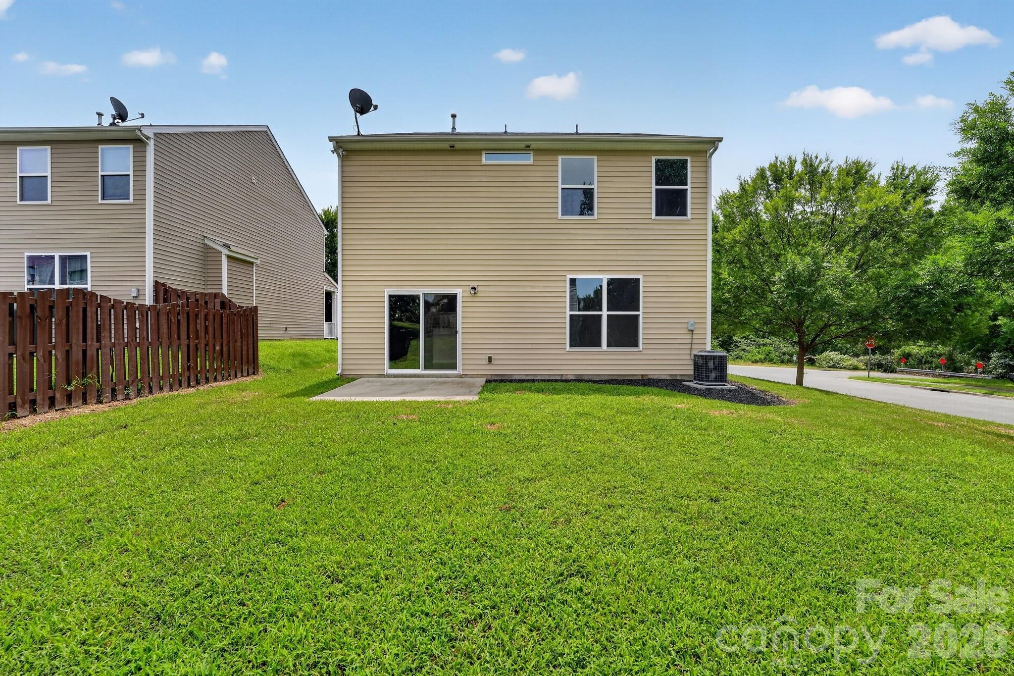 main property photo 22