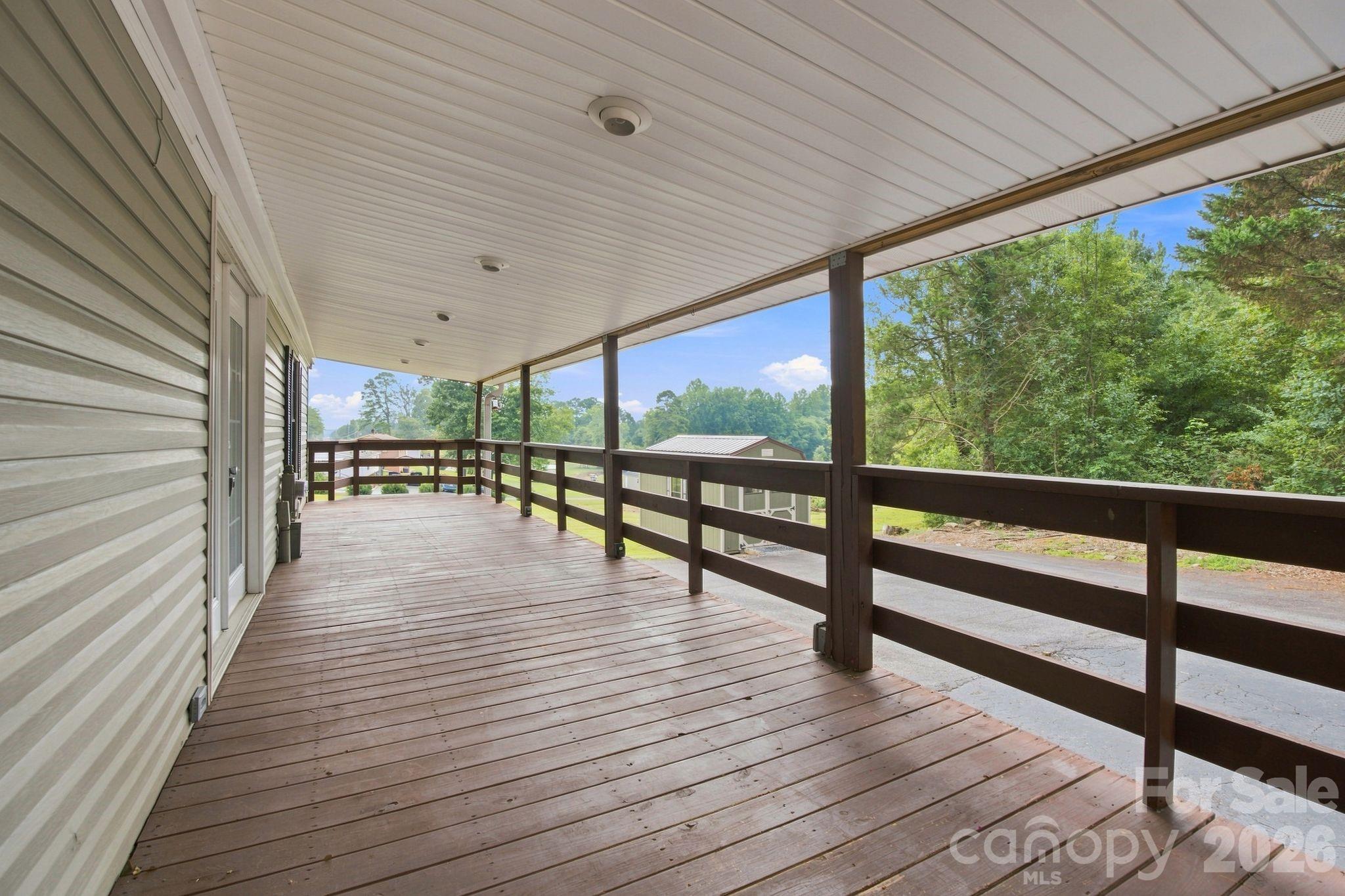 main property photo 20