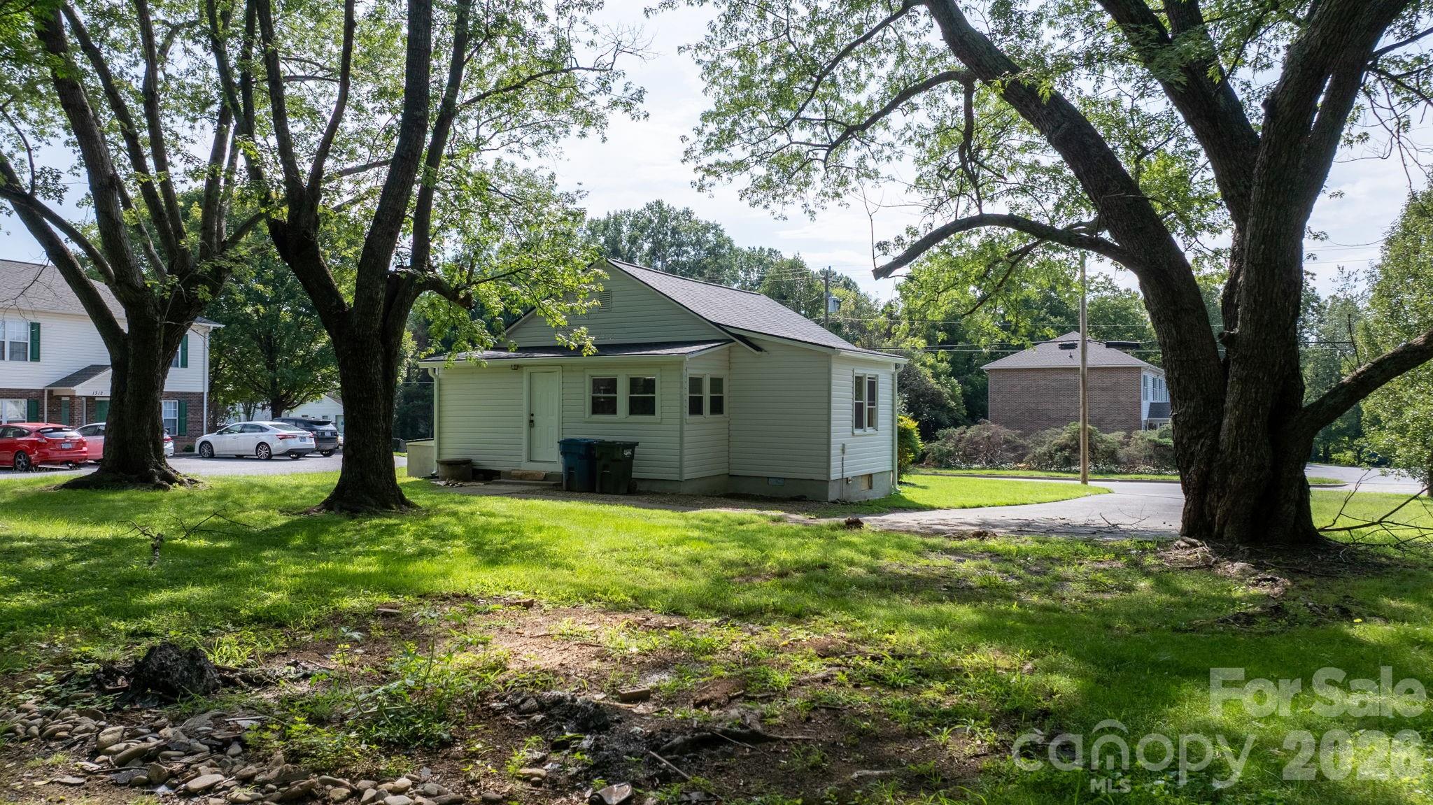 main property photo 21