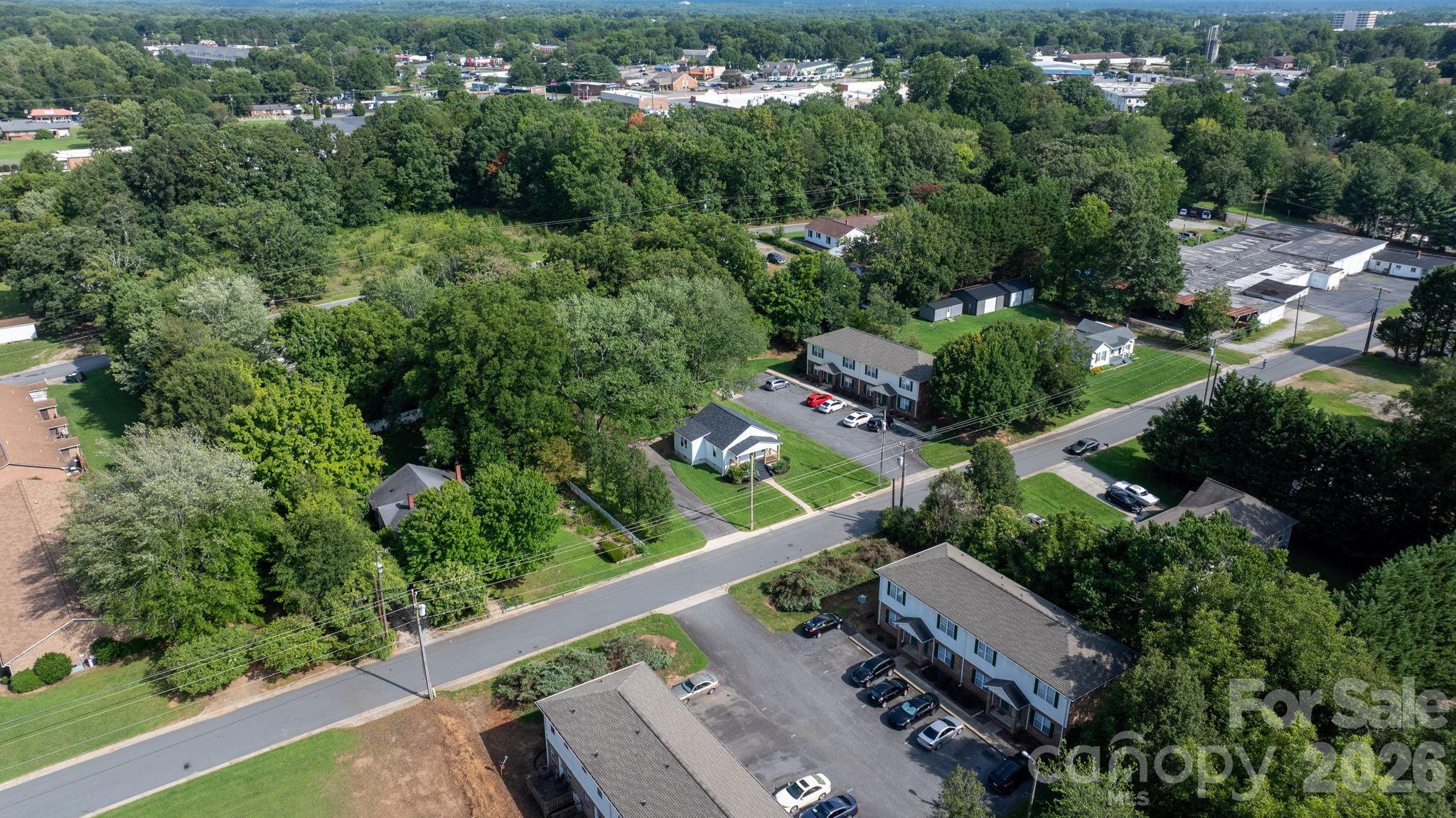 main property photo 33