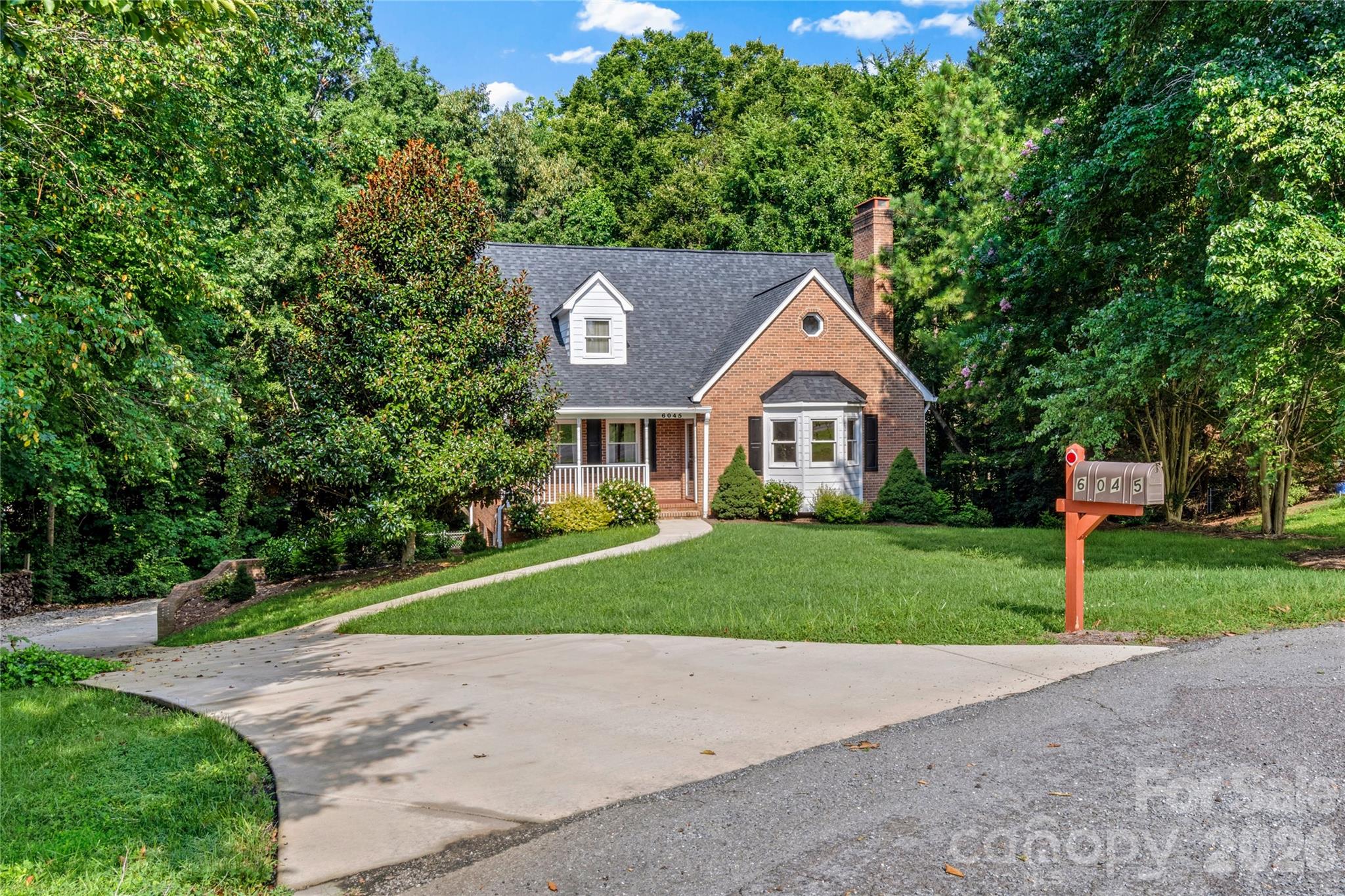 main property photo 2