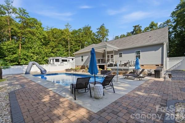 main property photo 43