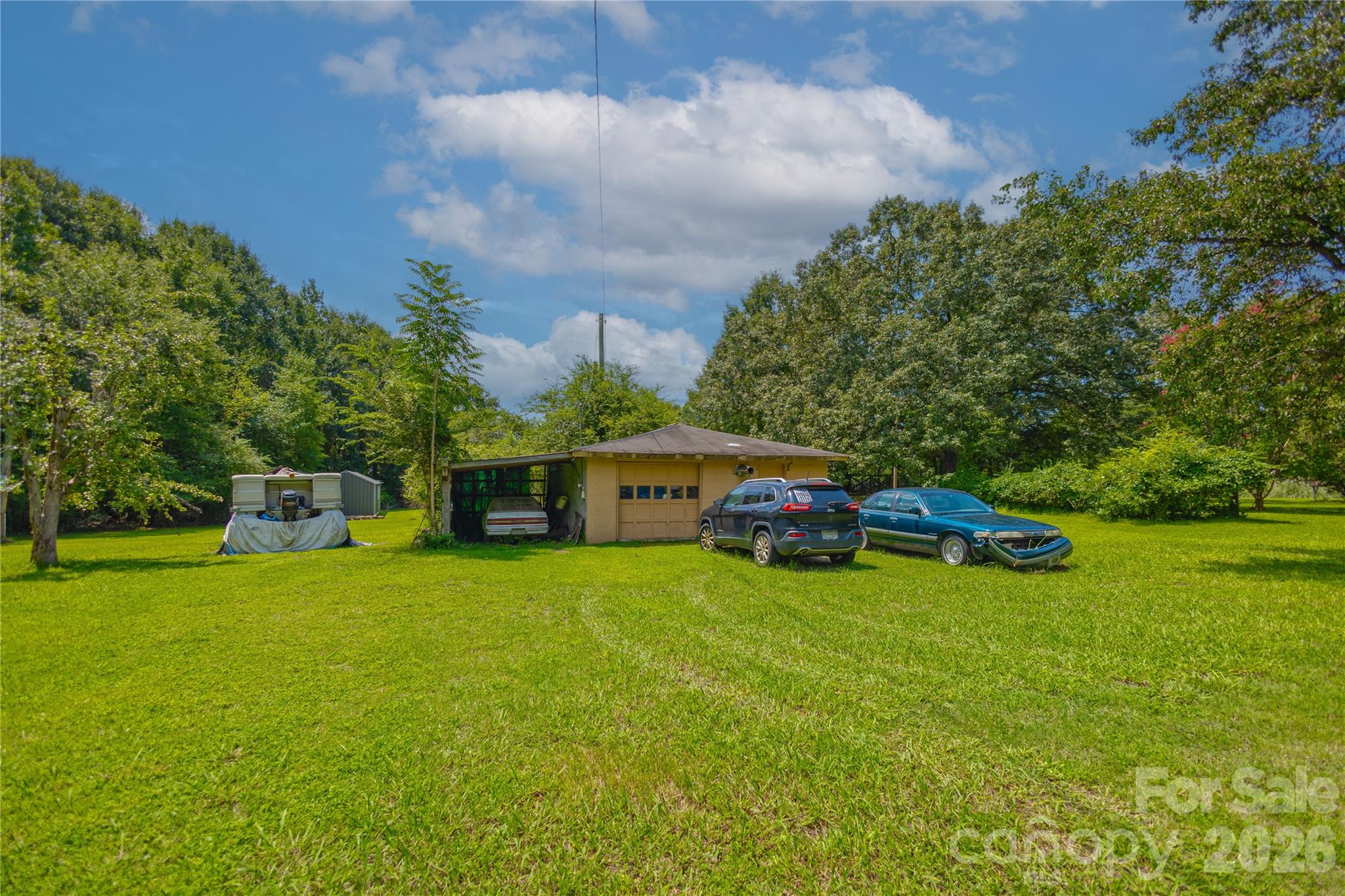 main property photo 8