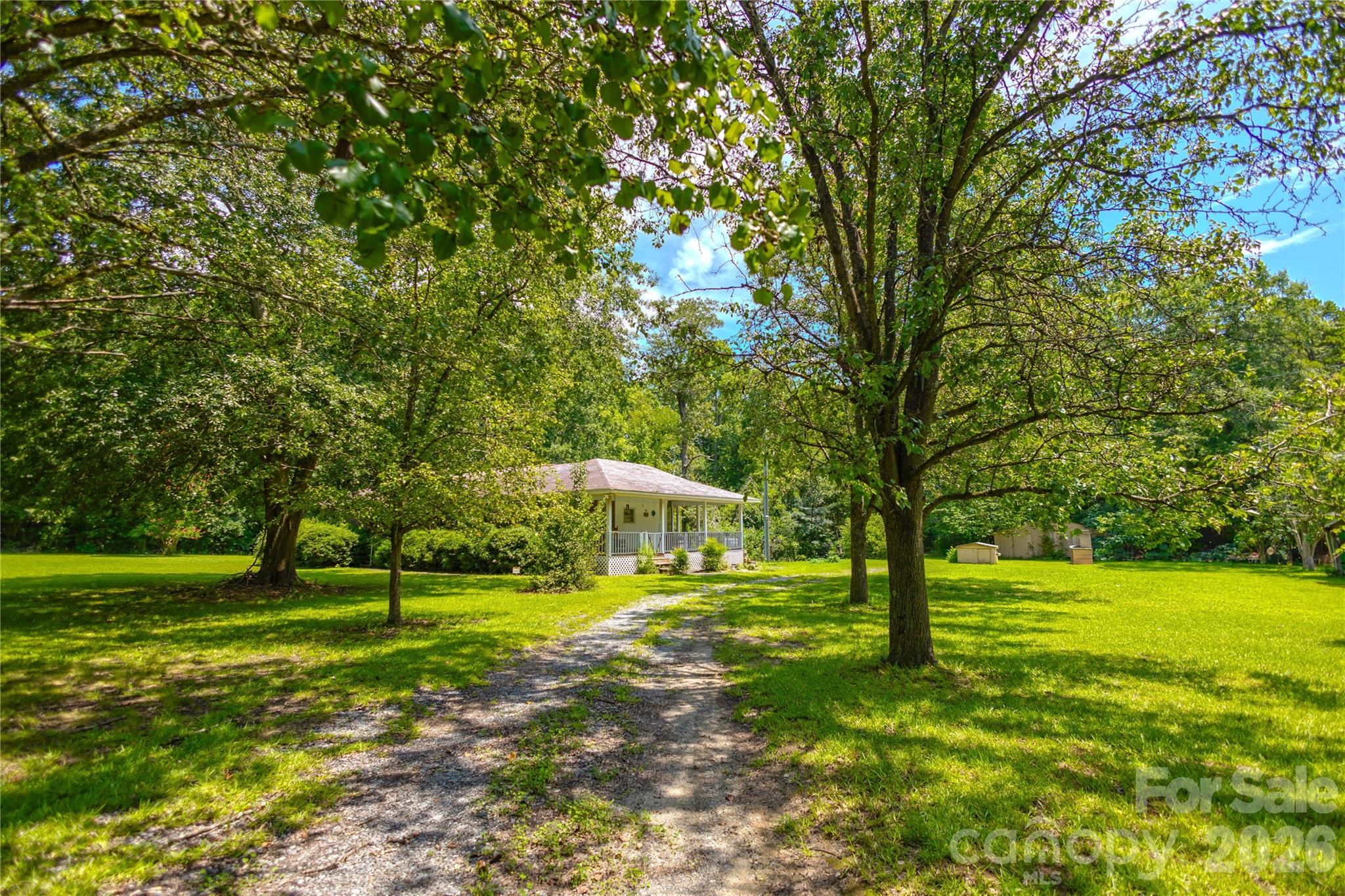 main property photo 9