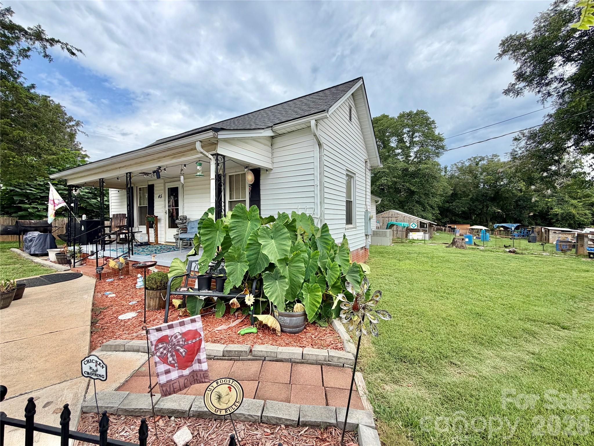 main property photo 4