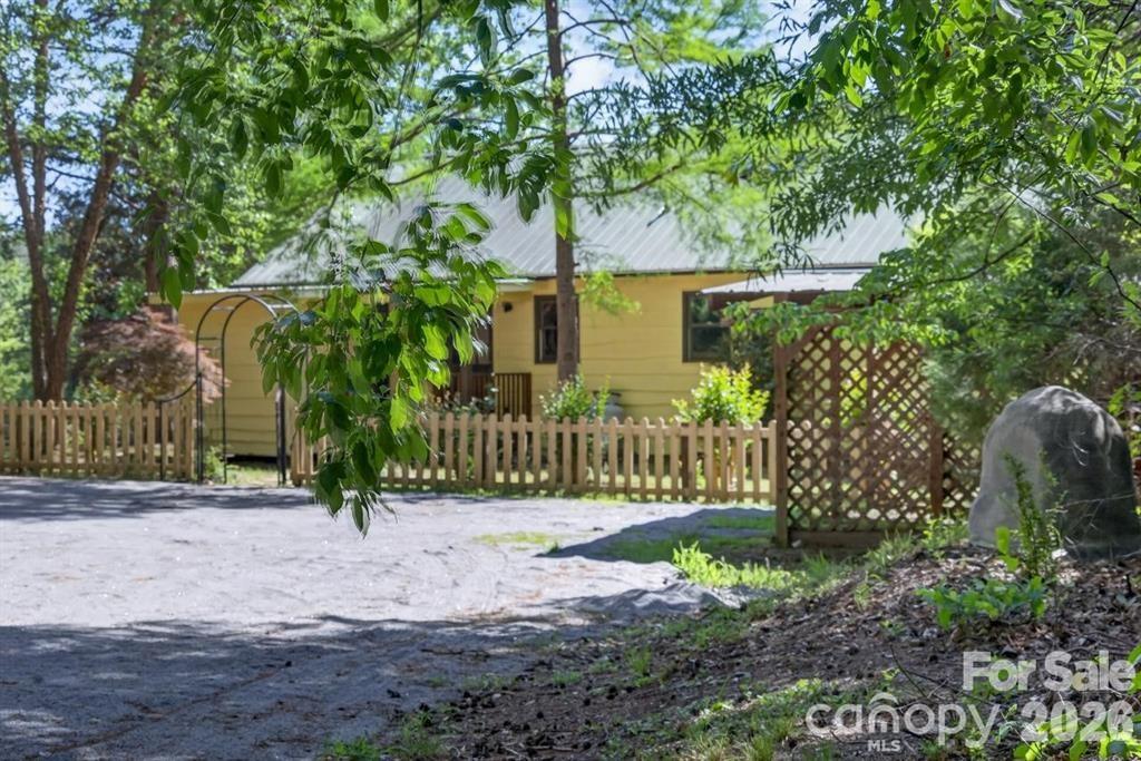 main property photo 20