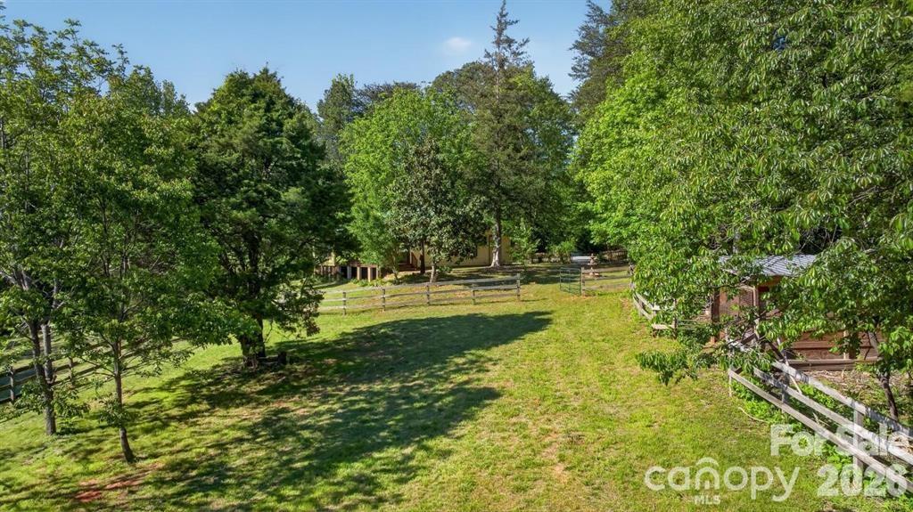 main property photo 40