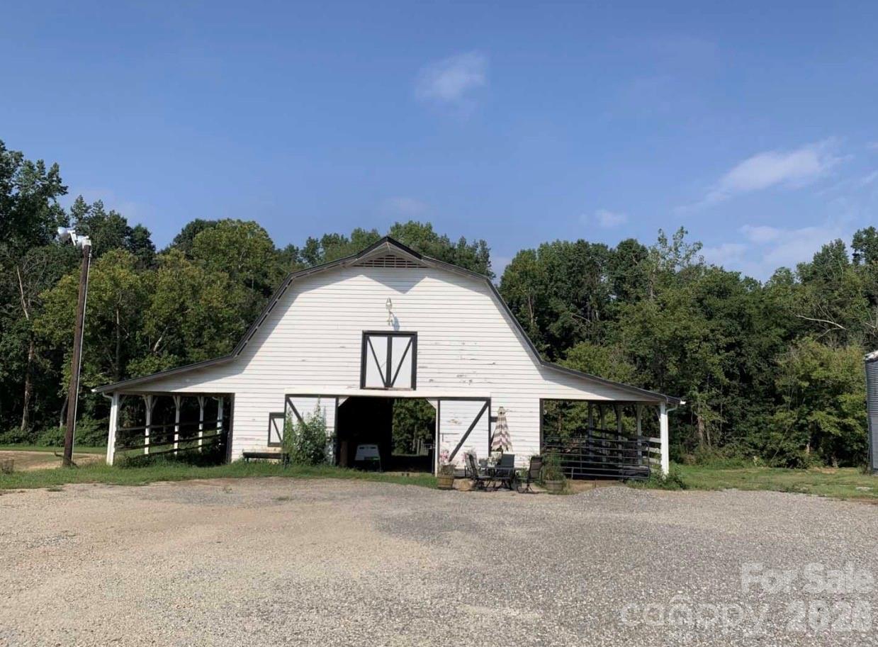 main property photo 11