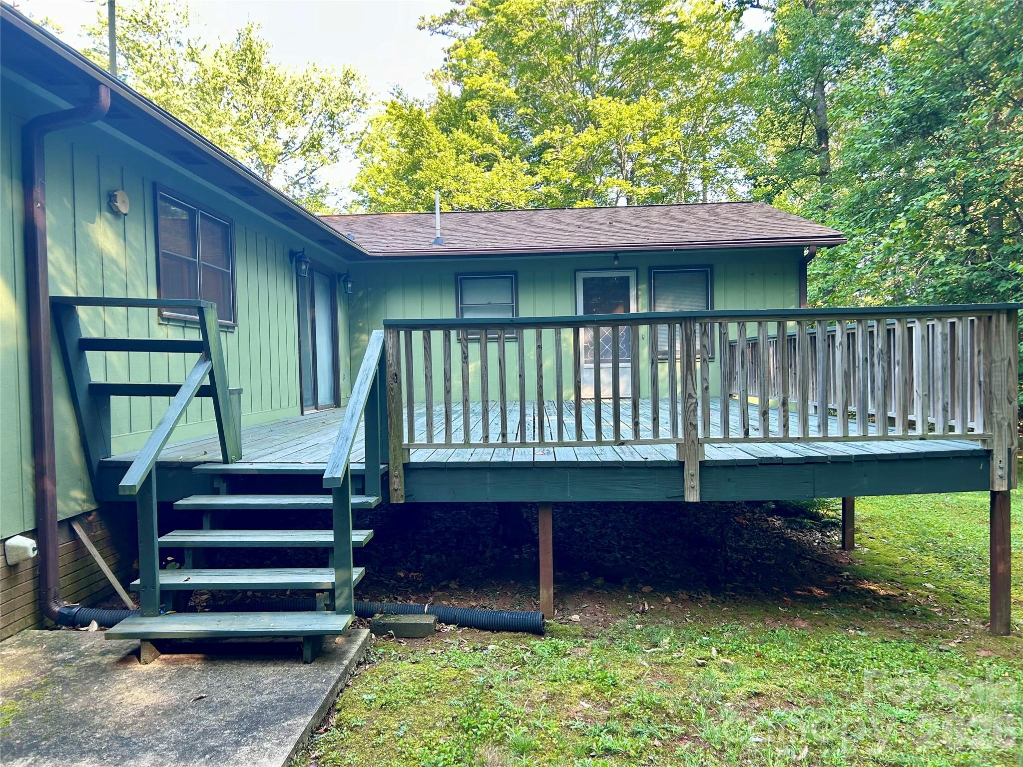 main property photo 31