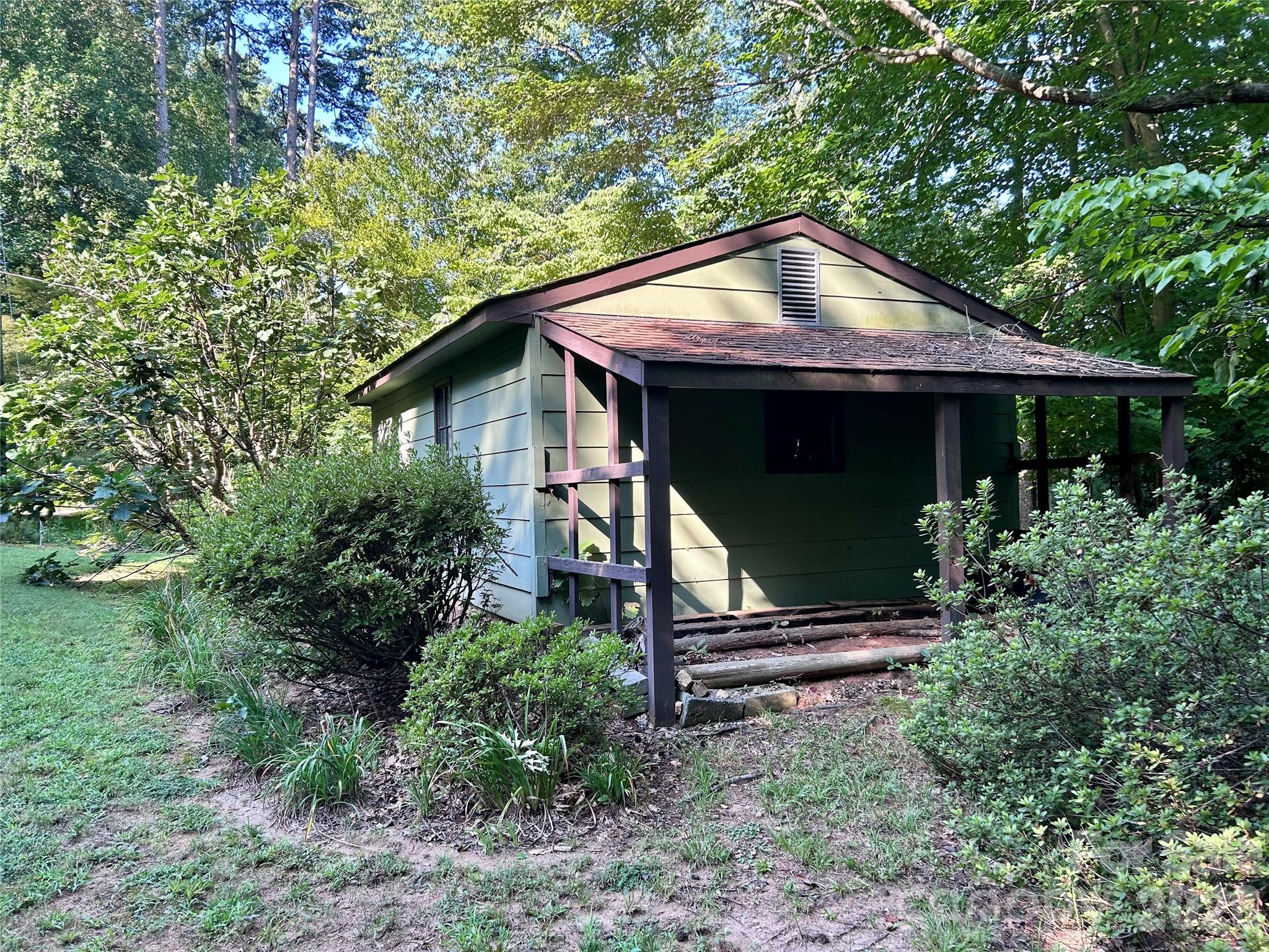 main property photo 34
