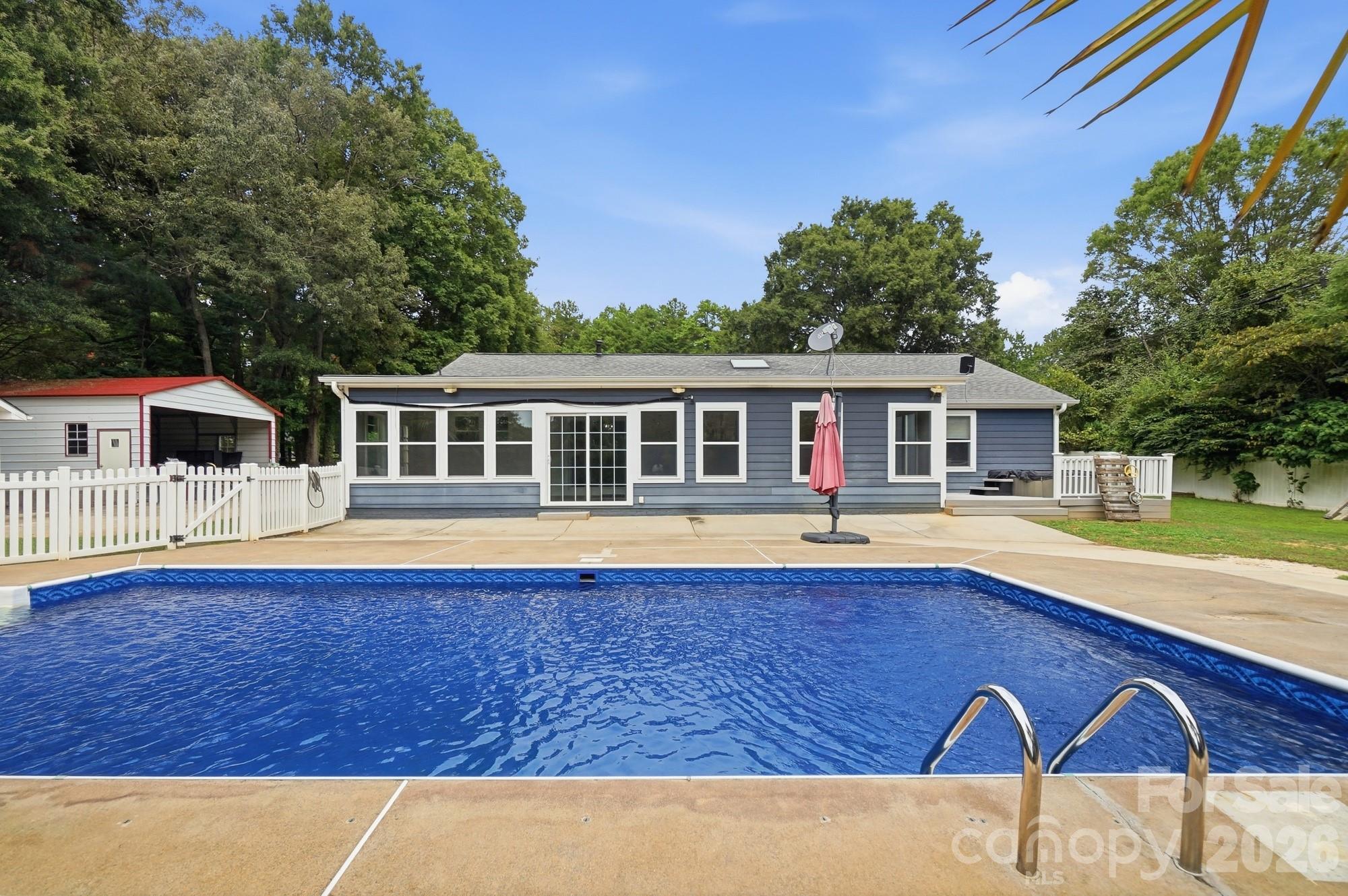 main property photo 42