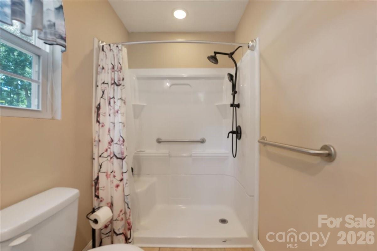 main property photo 24