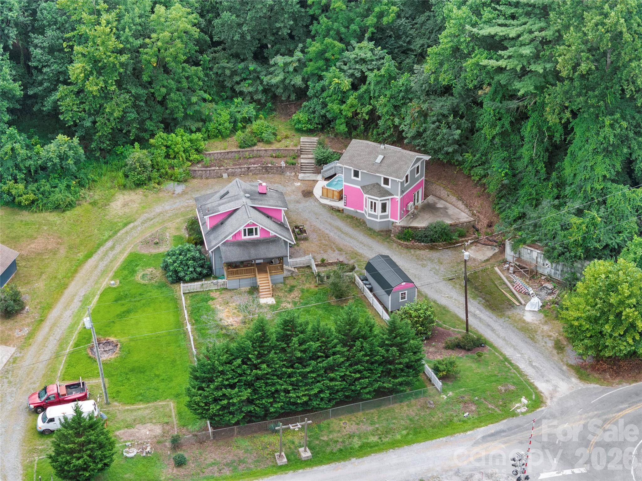 main property photo 41