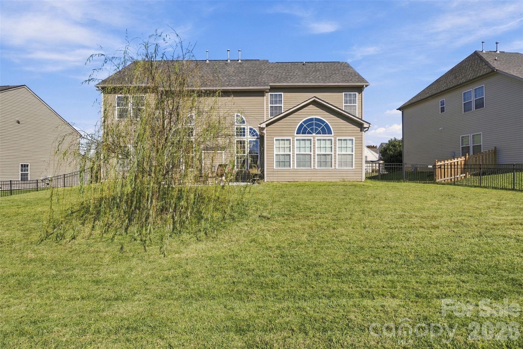 main property photo 34