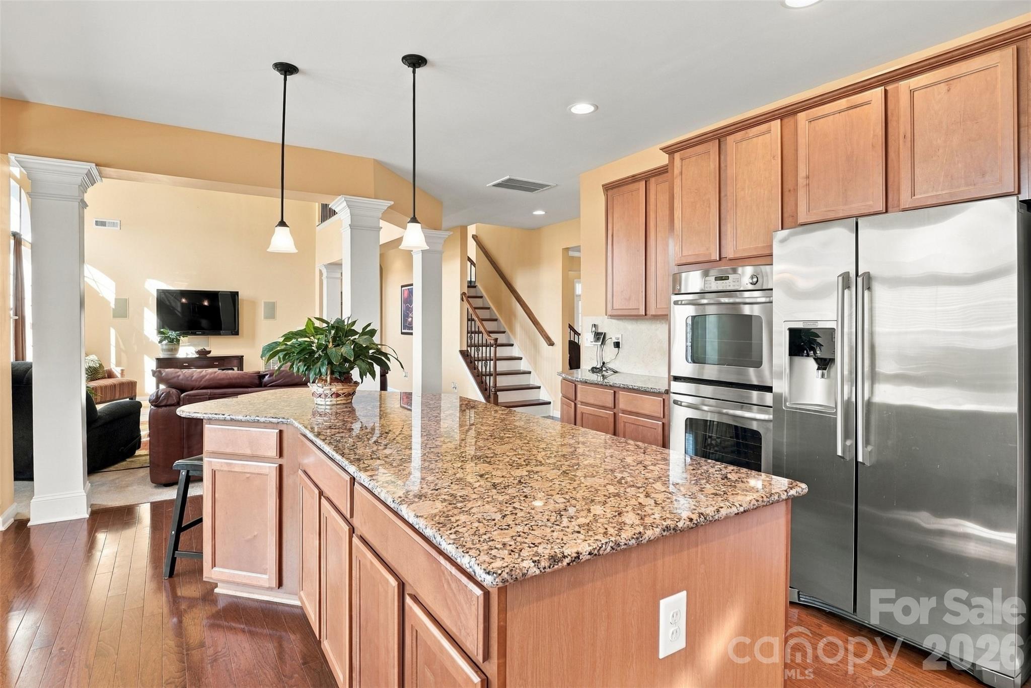 main property photo 9
