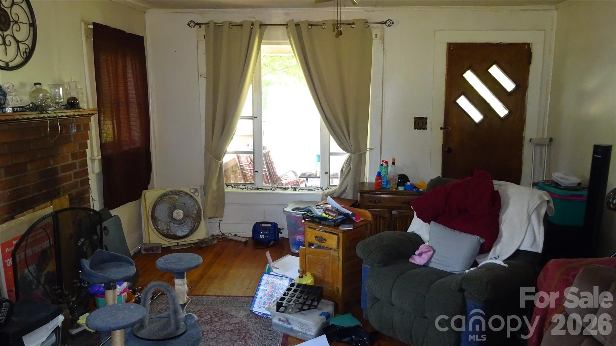 main property photo 8
