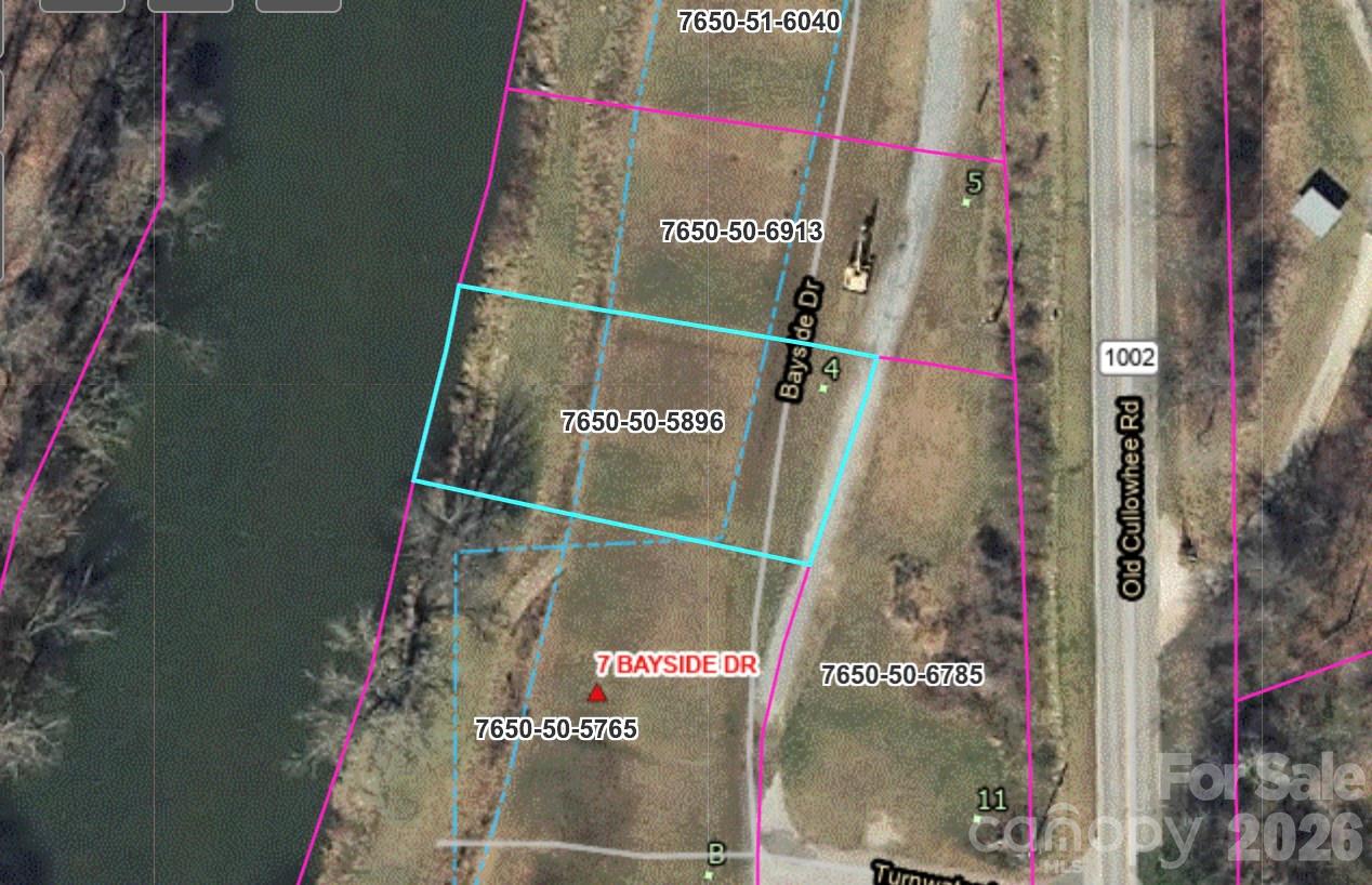 main property photo 10