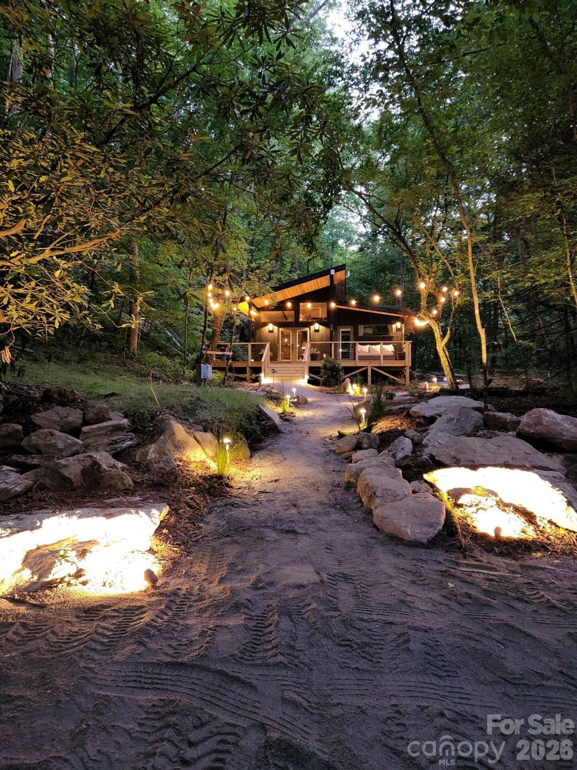 main property photo 28