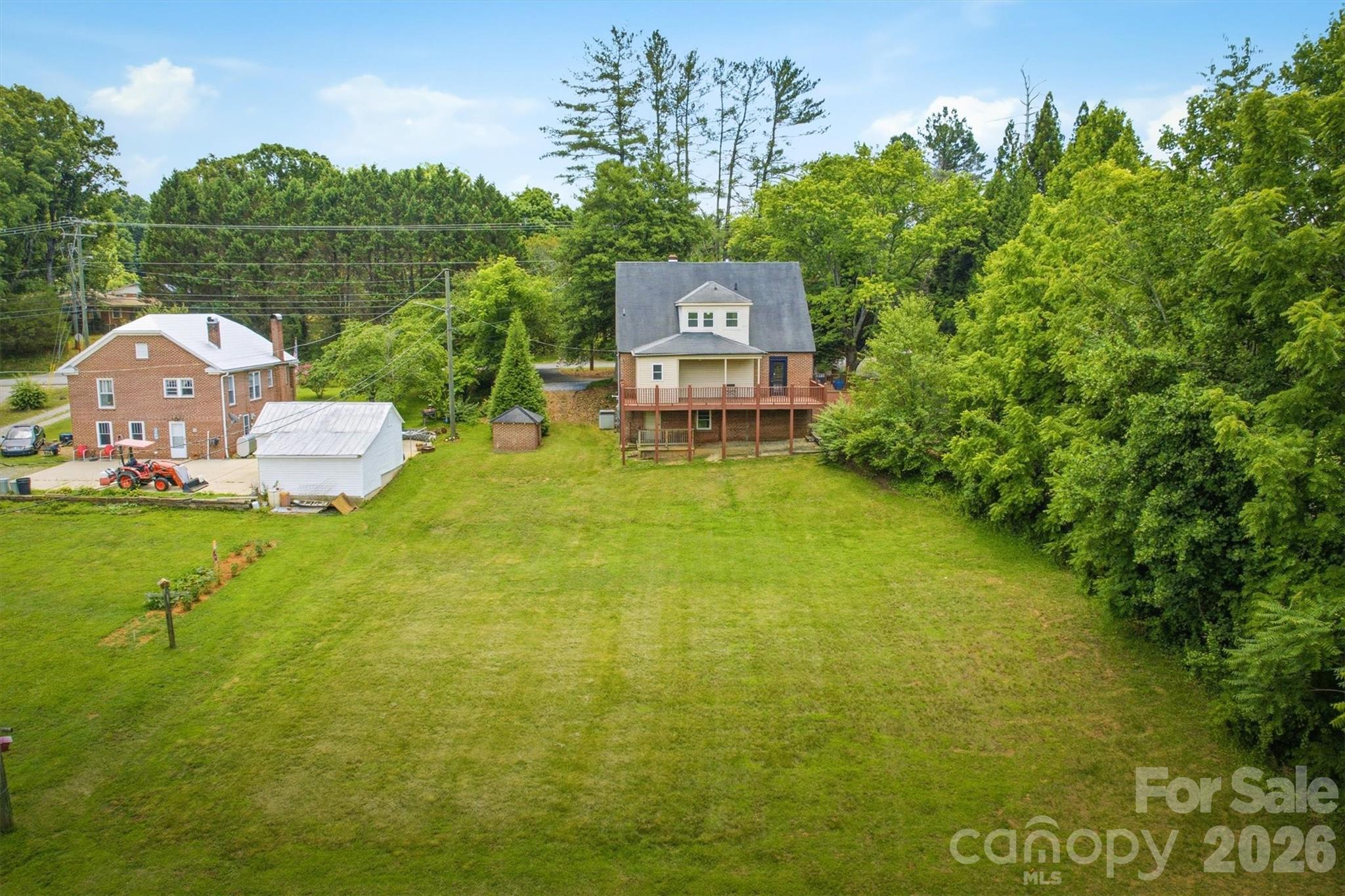 main property photo 27