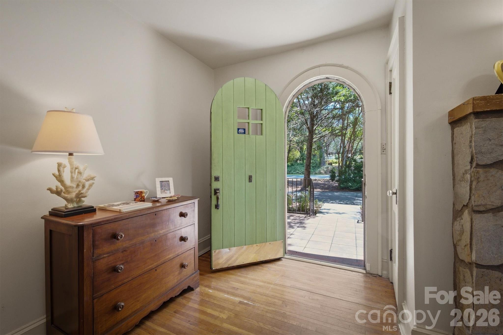 main property photo 7