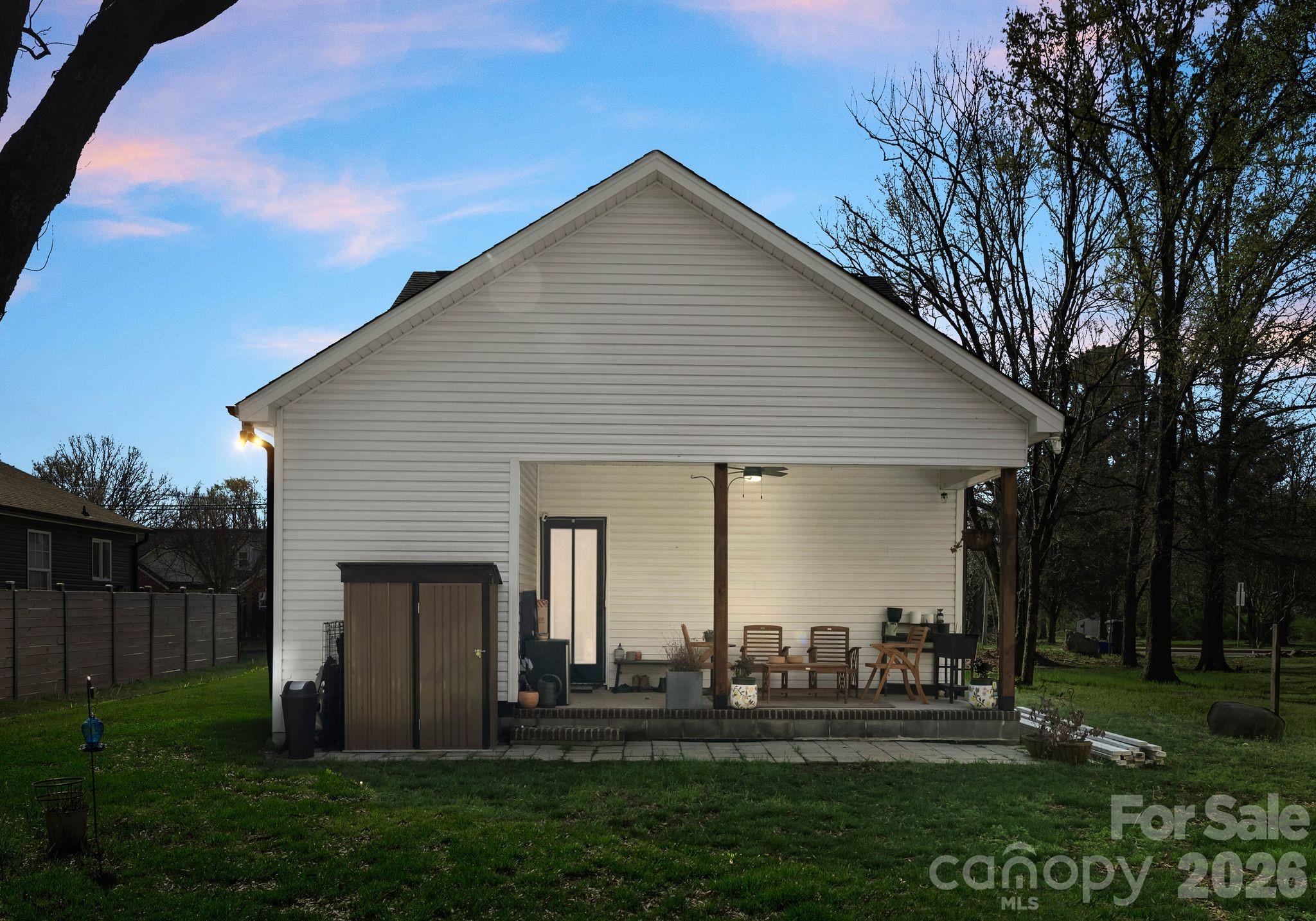 main property photo 22