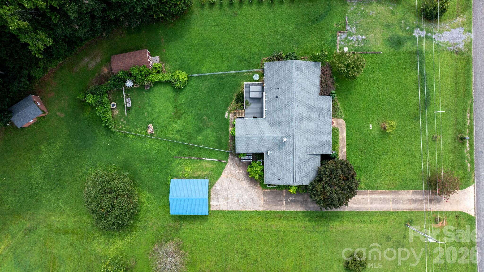 main property photo 39