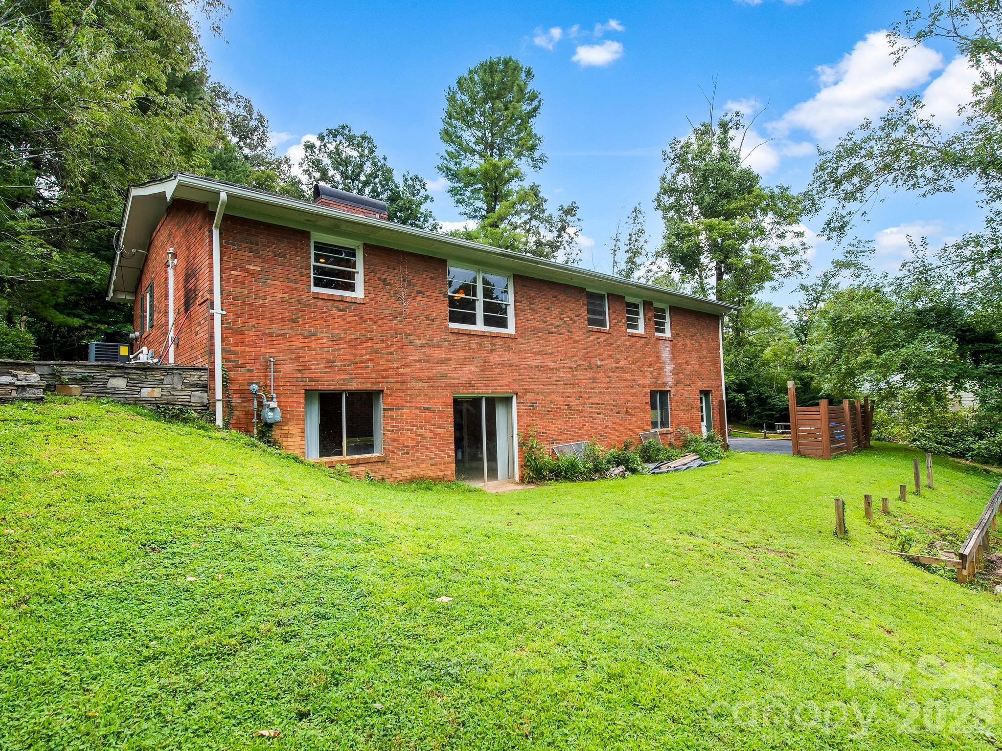 main property photo 29