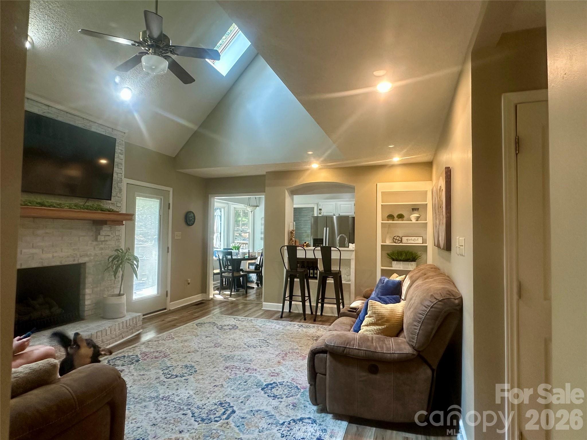 main property photo 19