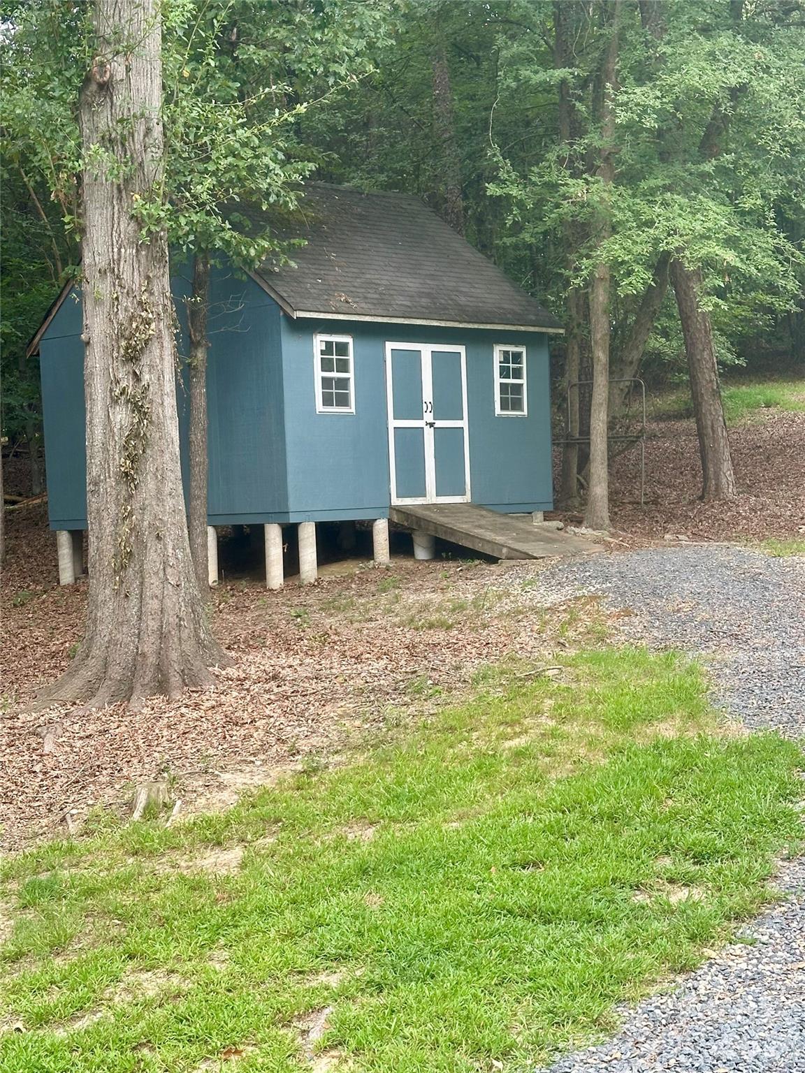 main property photo 33