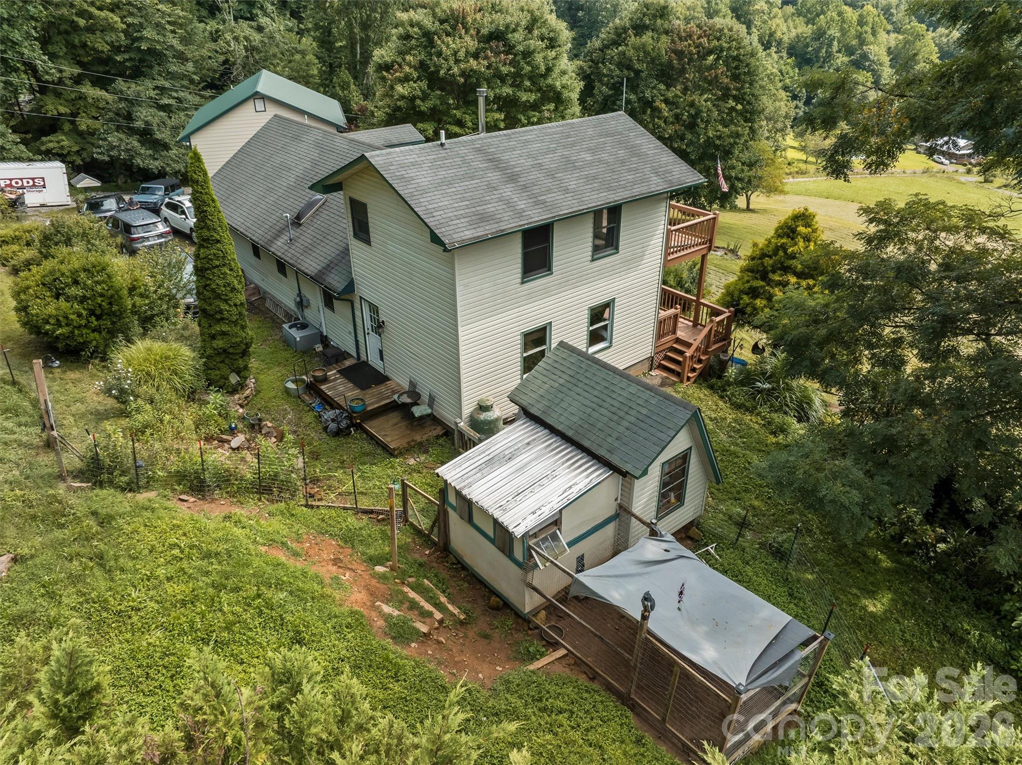 main property photo 35