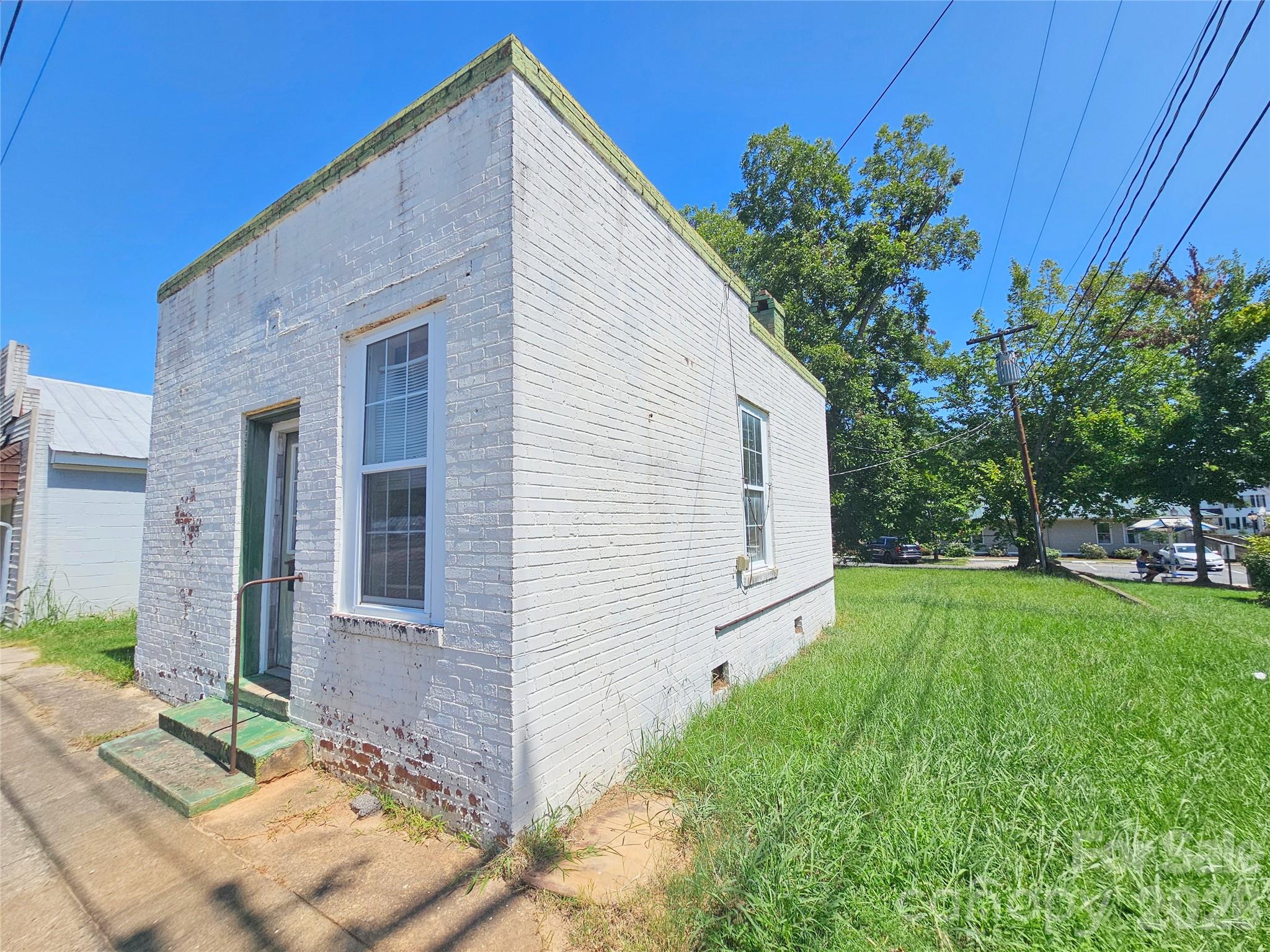 main property photo 4