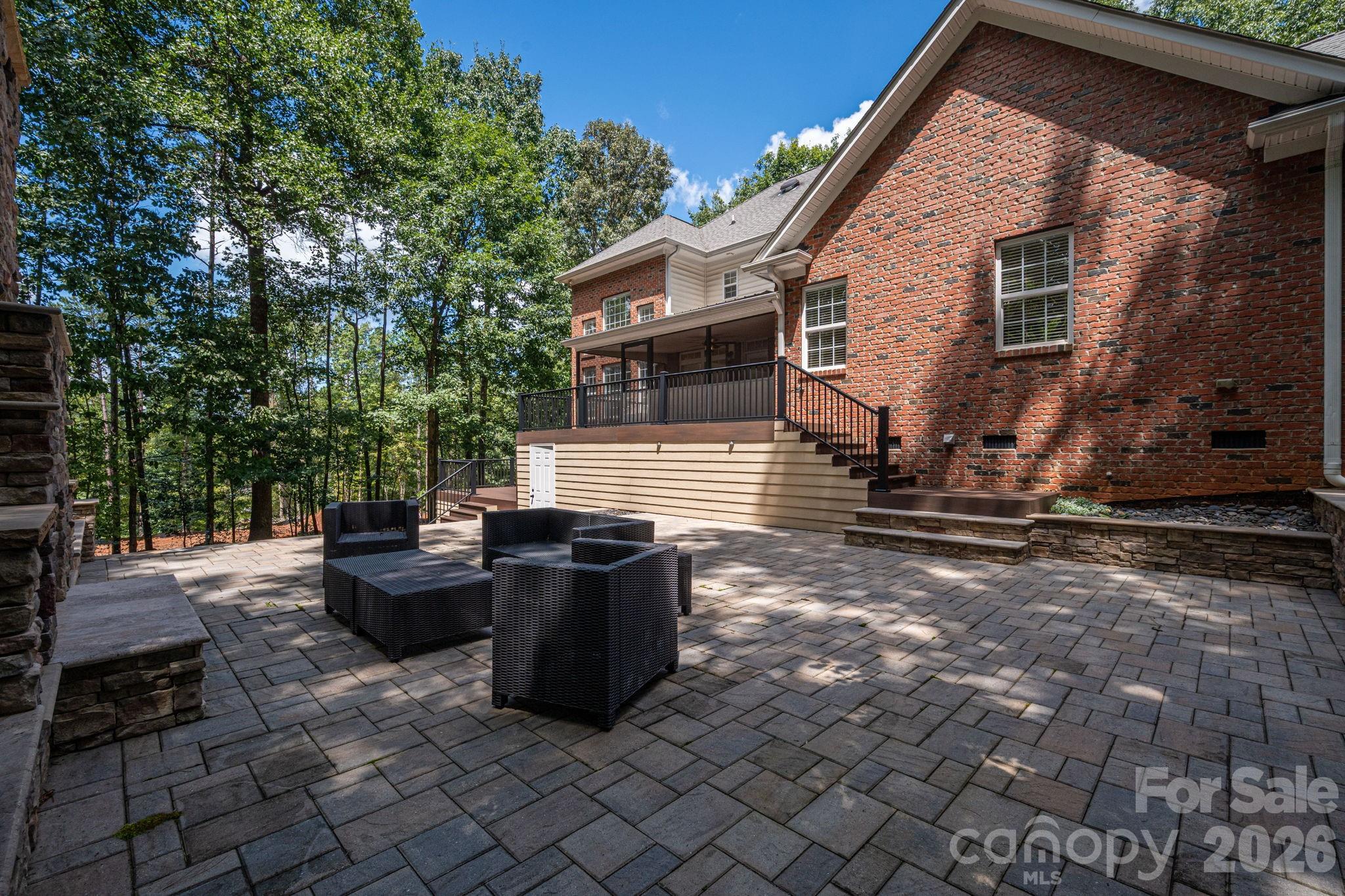 main property photo 42
