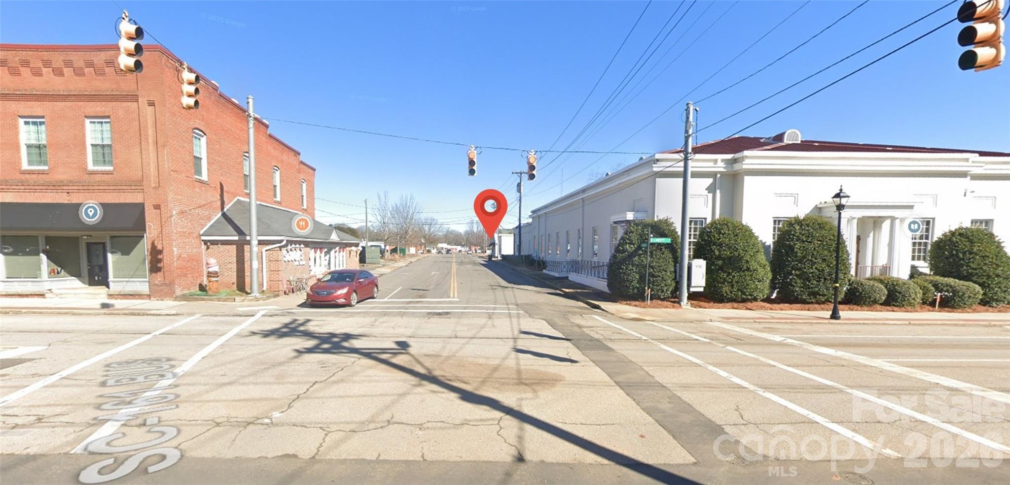 main property photo 30